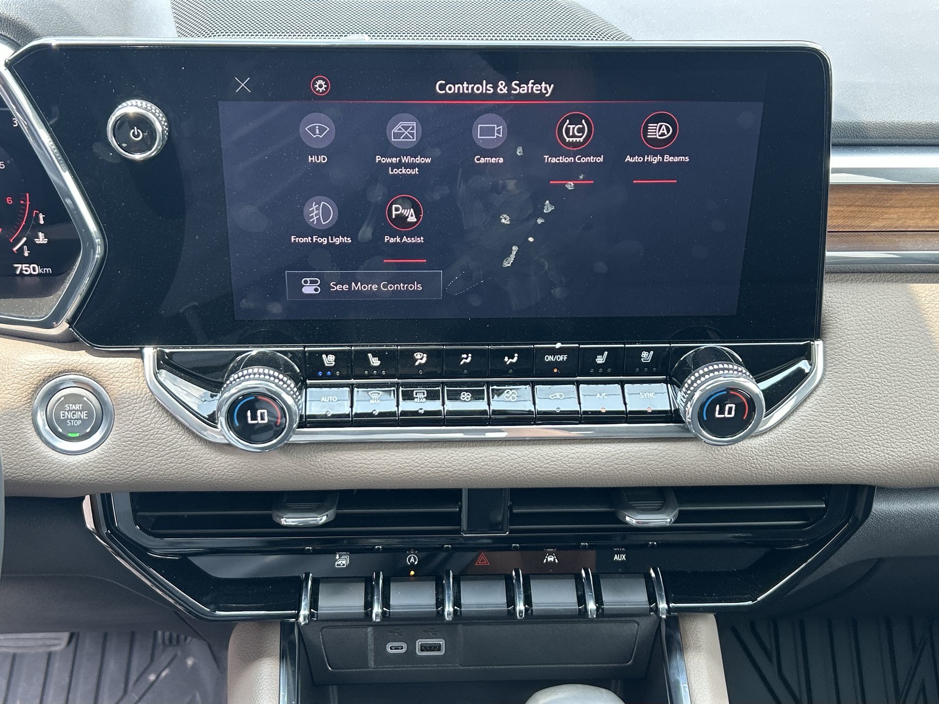 2024 GMC Canyon in Brampton, Ontario
