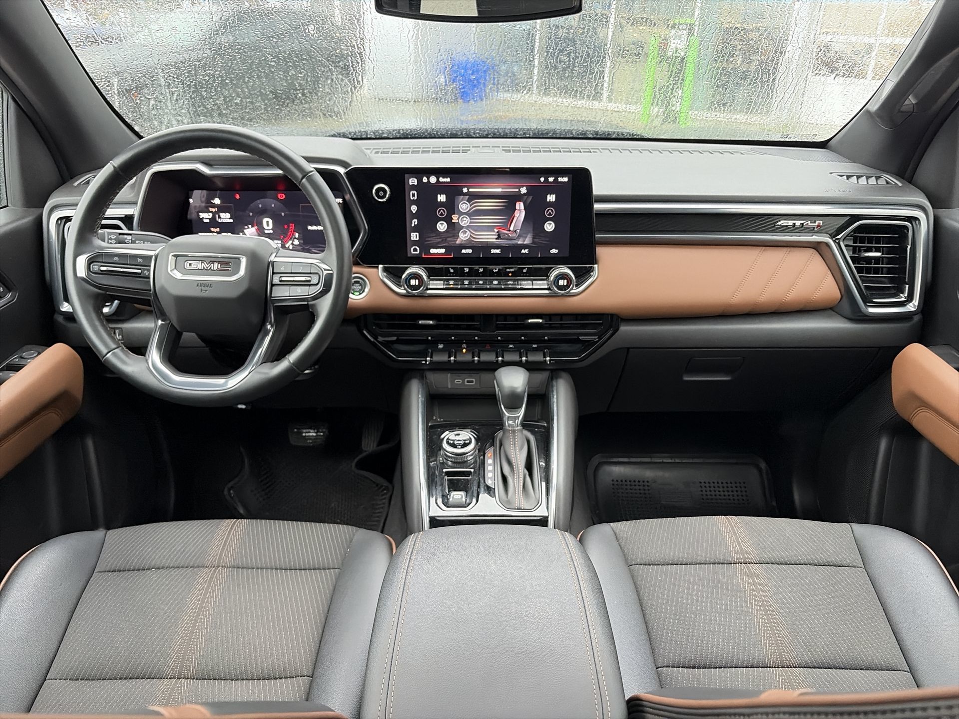 2024 GMC Canyon