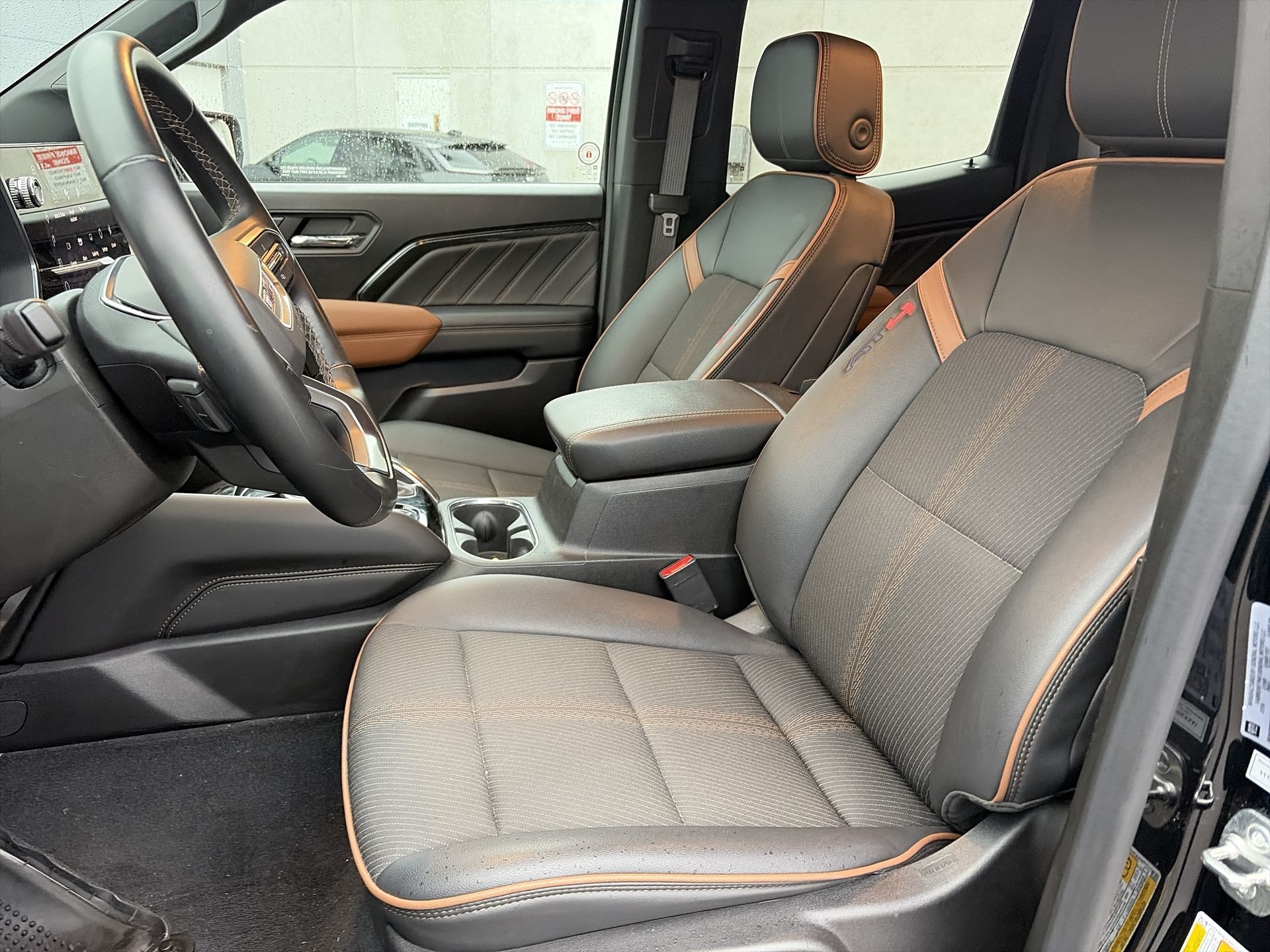2024 GMC Canyon