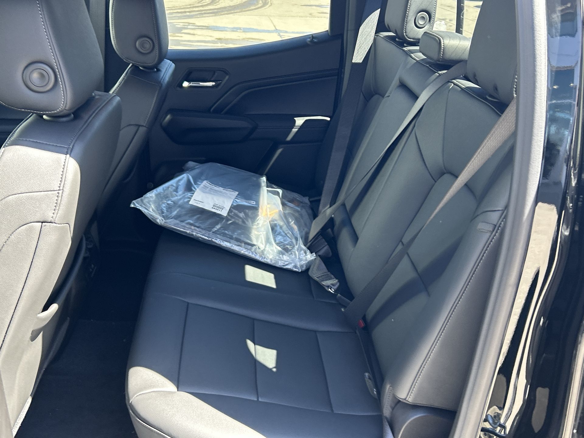 2025 GMC Canyon in Brampton, Ontario