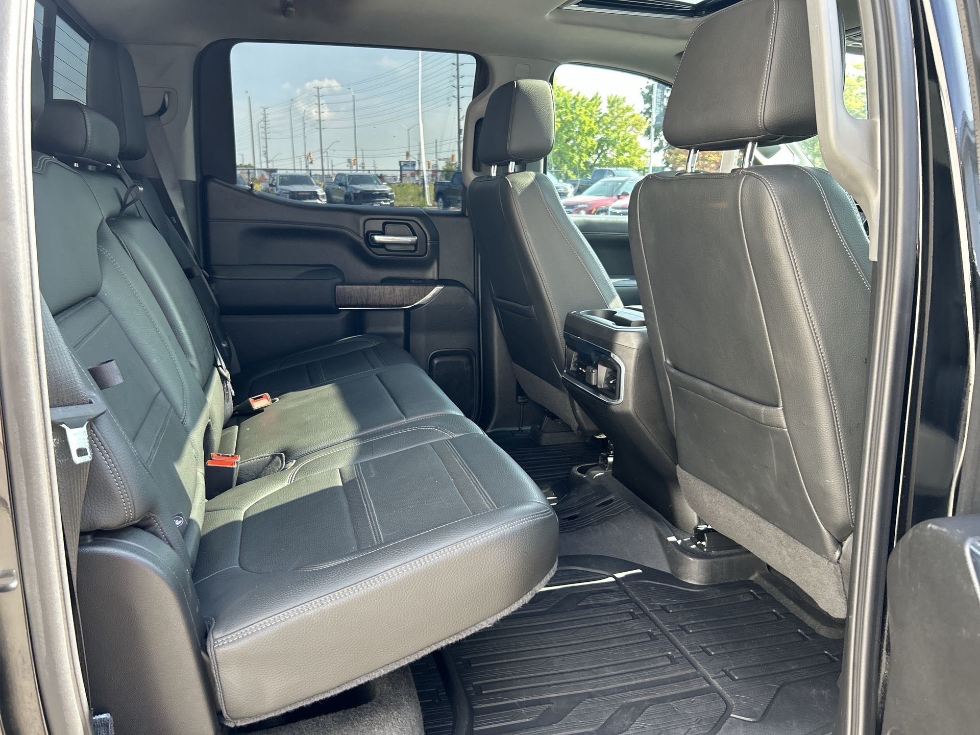 2022 GMC Sierra 1500 LTD