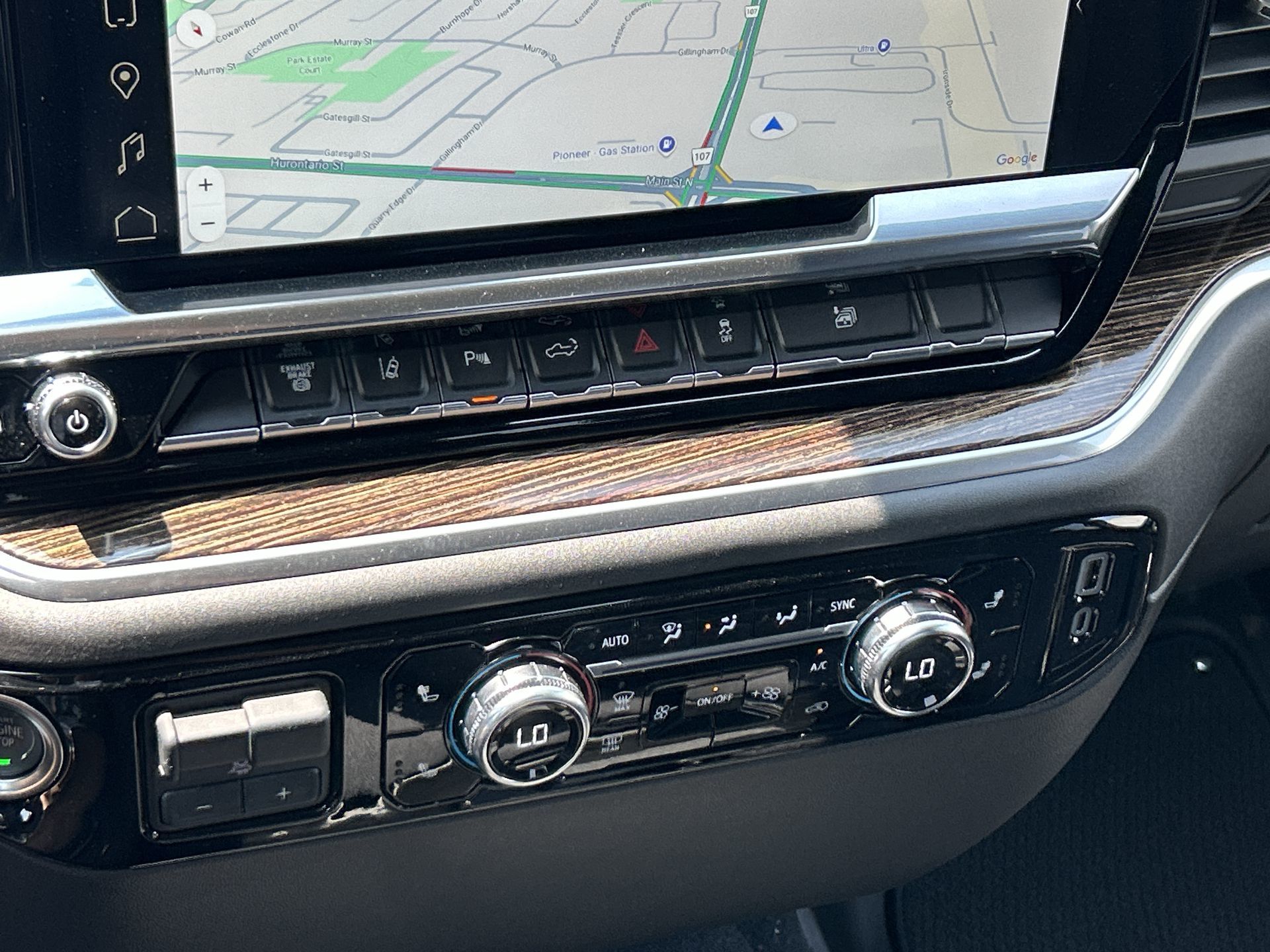 2025 GMC Sierra 2500 HD in Brampton, Ontario
