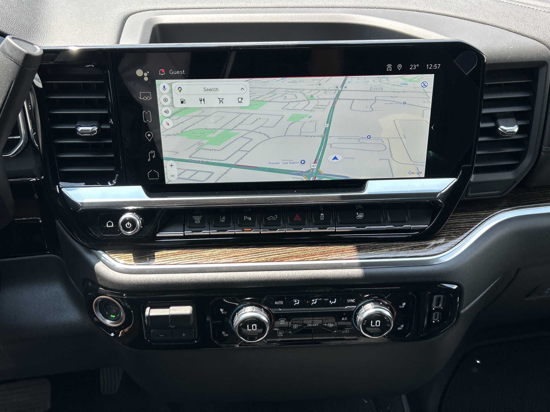 2025 GMC Sierra 2500 HD in Brampton, Ontario