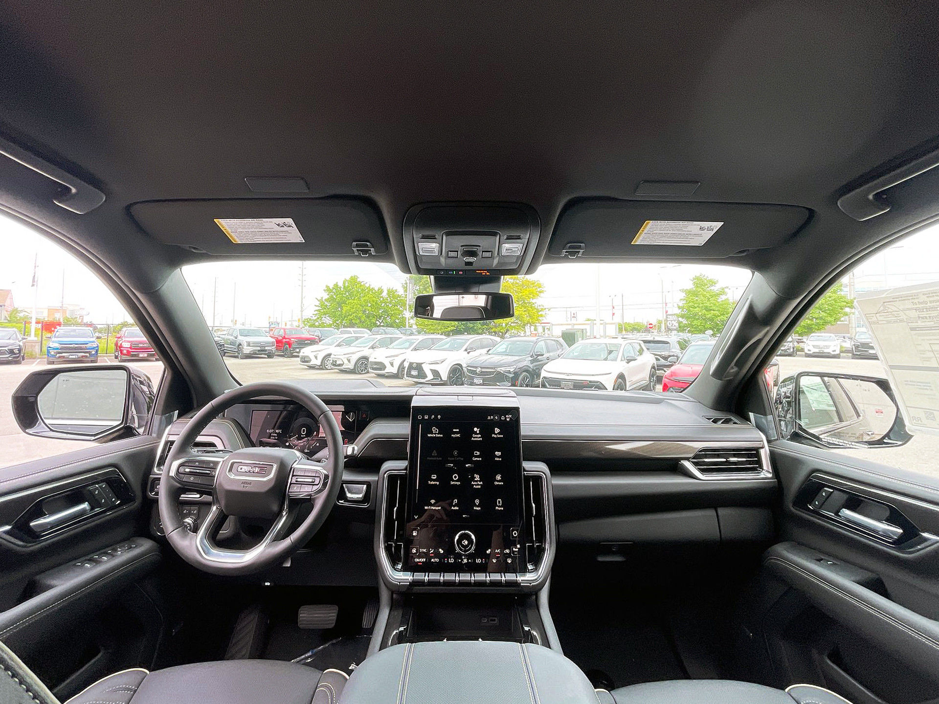 2025 GMC Yukon in Brampton, Ontario