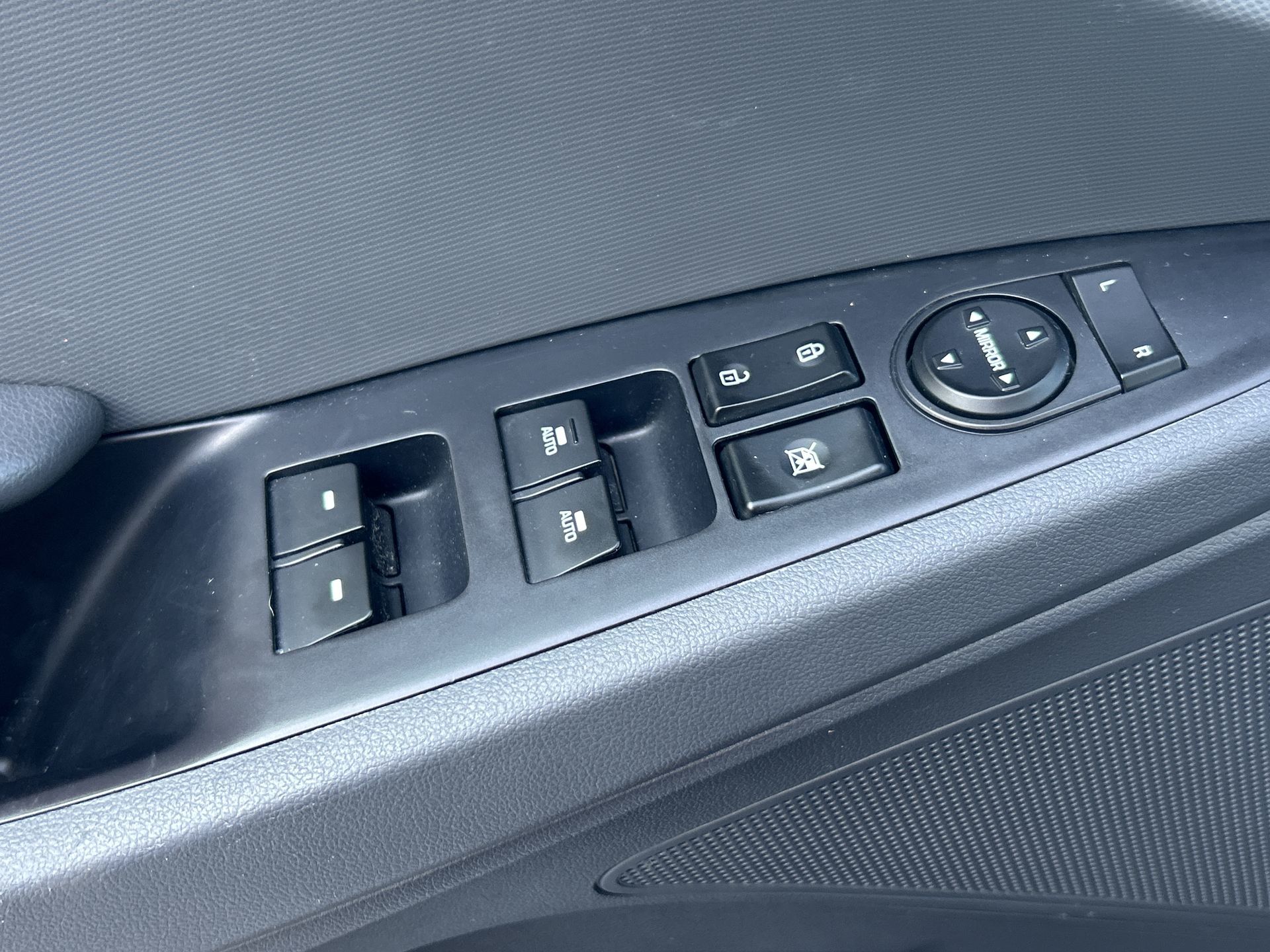 2018 Hyundai Ioniq Electric Plus in Brampton, Ontario