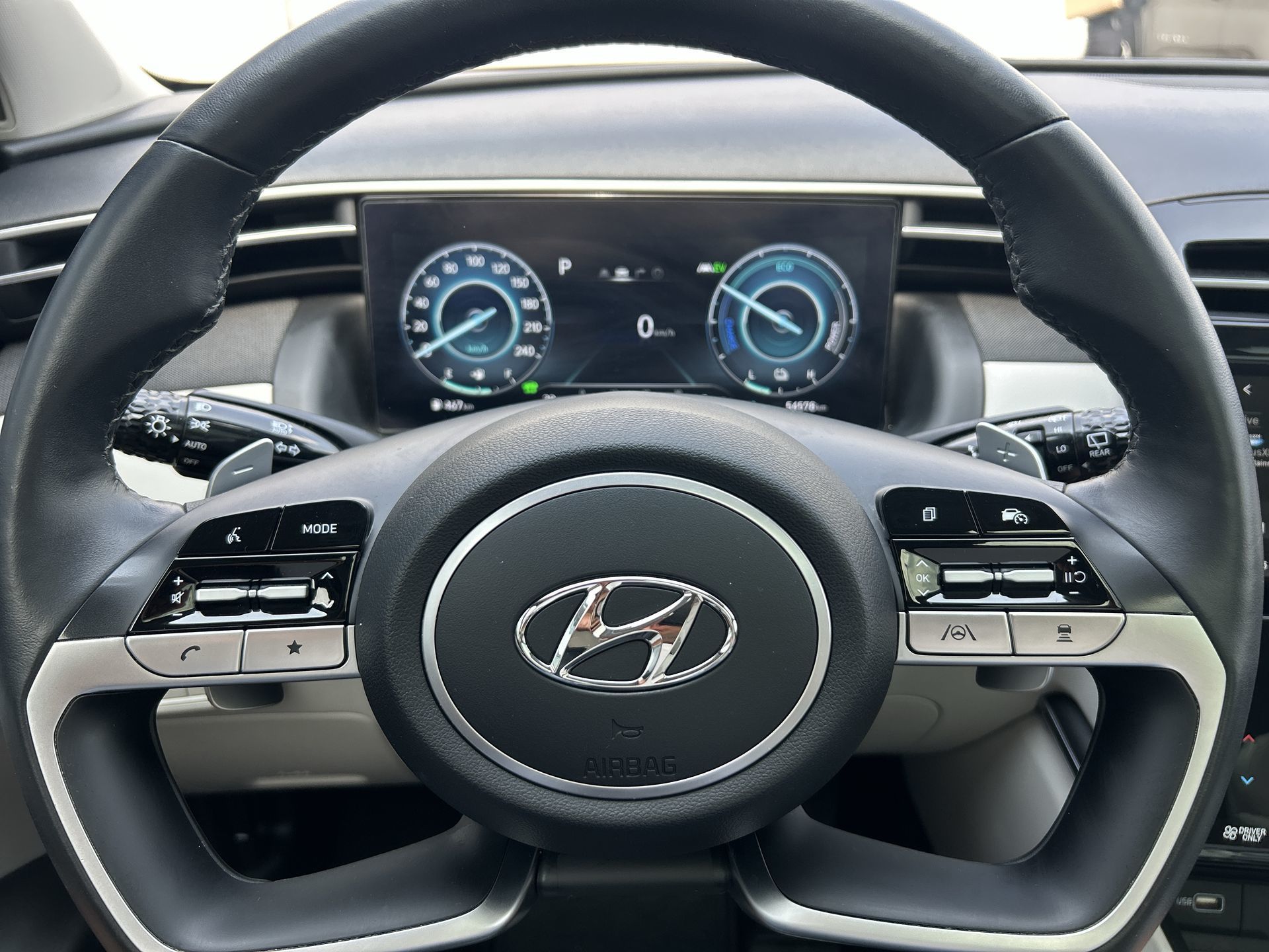 2022 Hyundai Tucson Hybrid in Brampton, Ontario