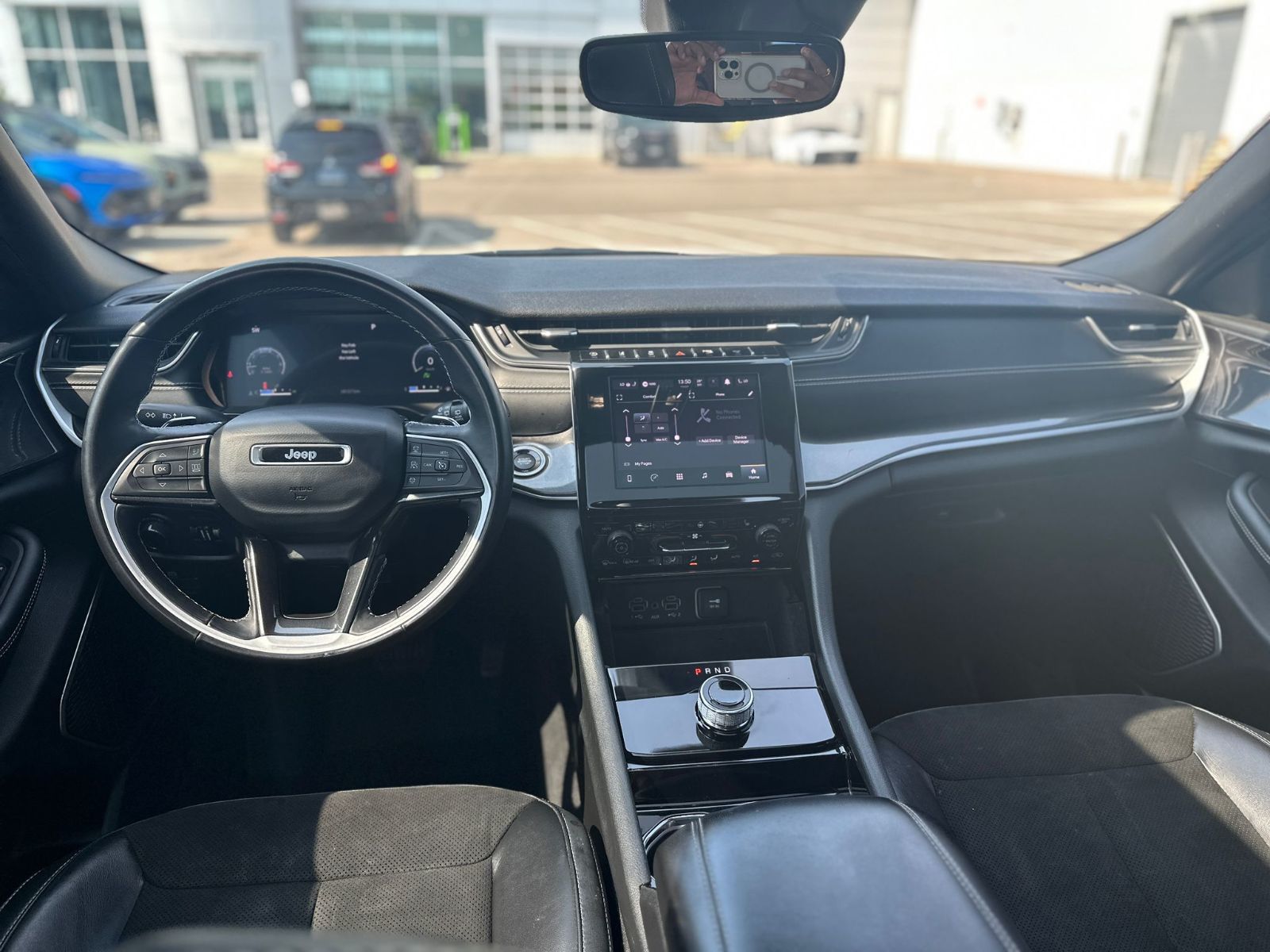 2021 Jeep Grand Cherokee in Brampton, Ontario