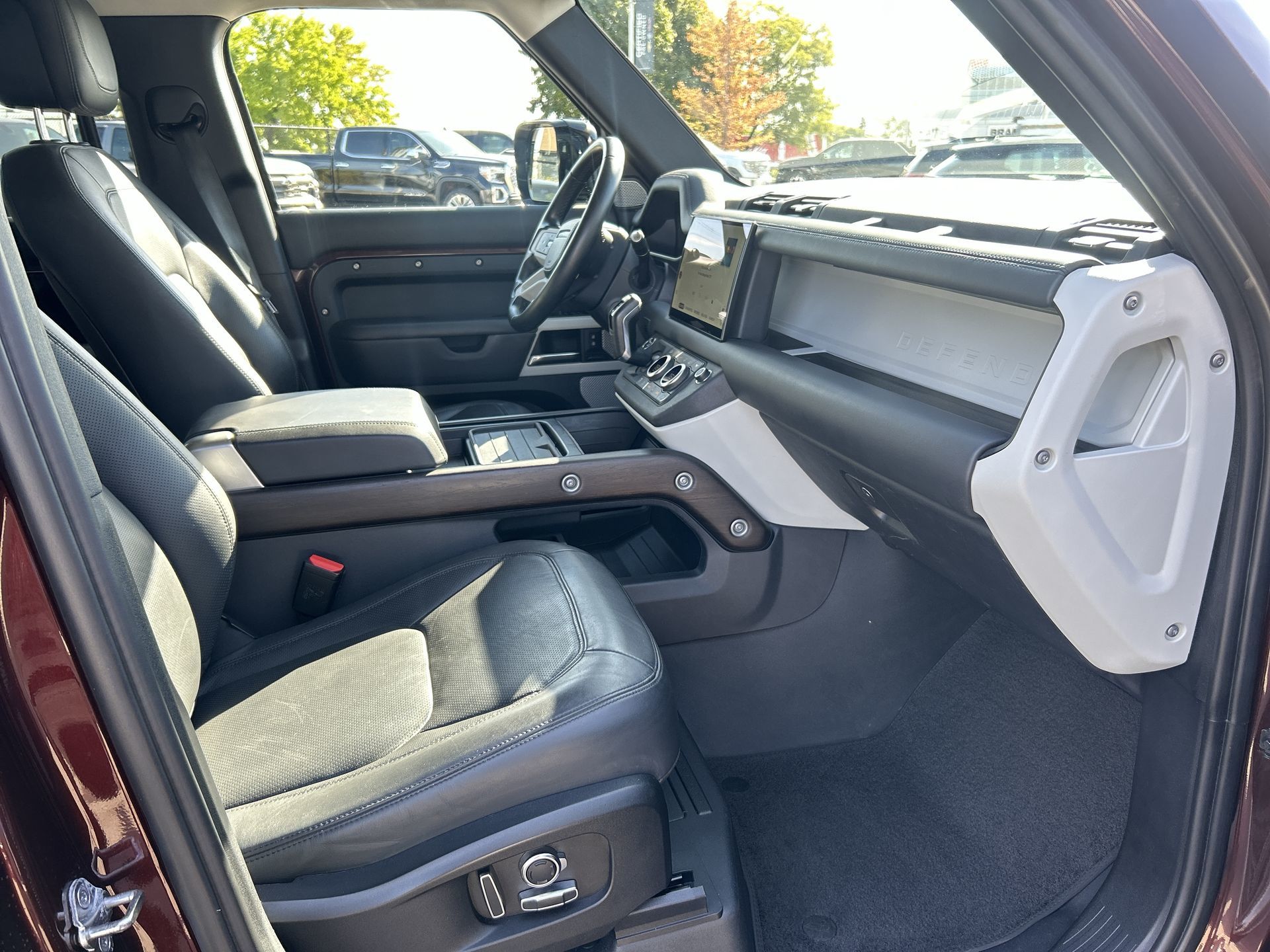 2023 Land Rover Defender