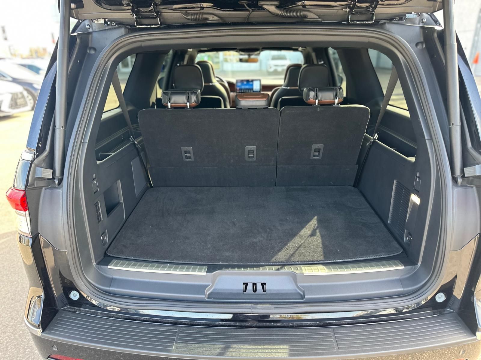2022 Lincoln Navigator in Brampton, Ontario