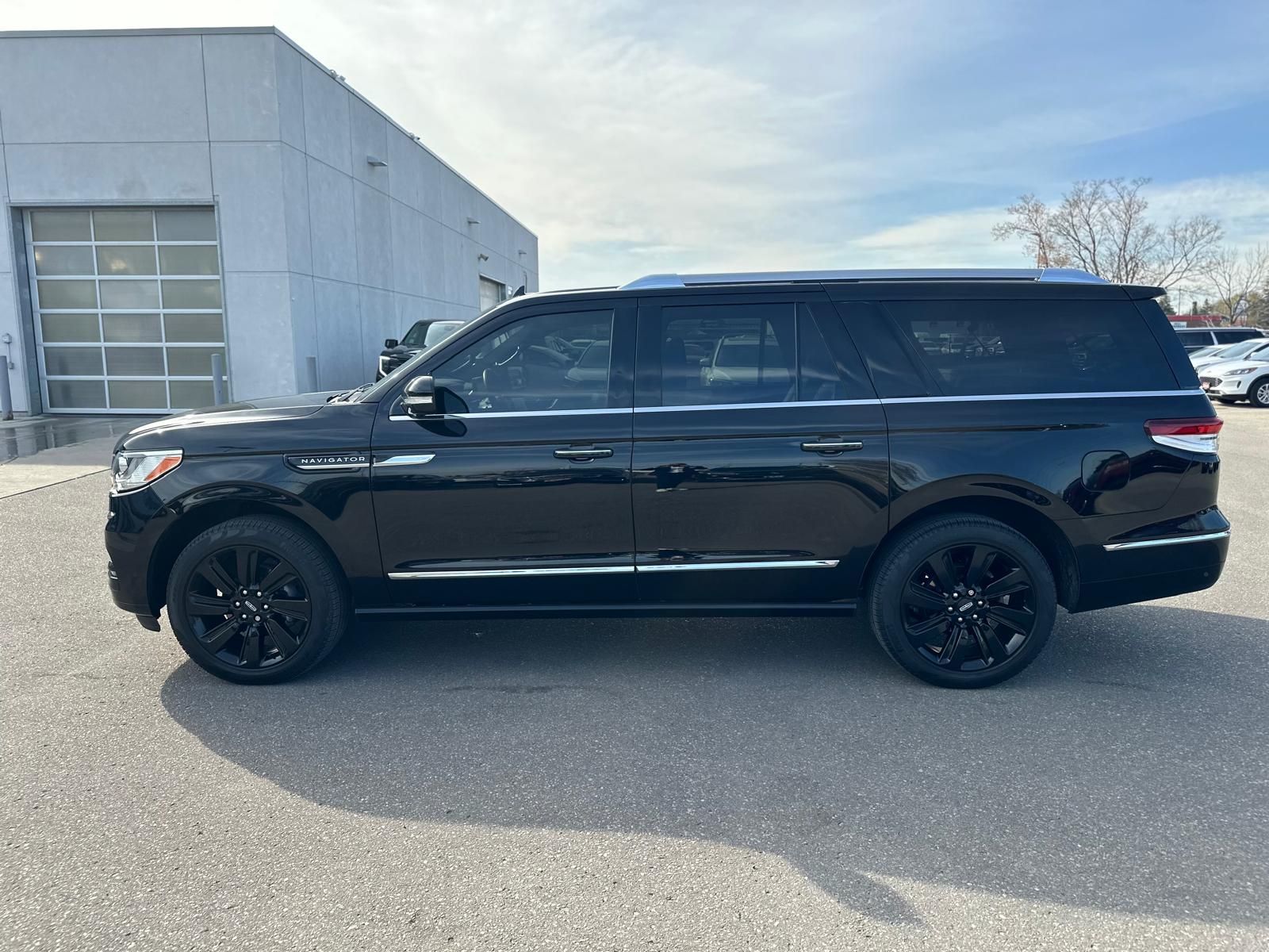 2022 Lincoln Navigator in Brampton, Ontario