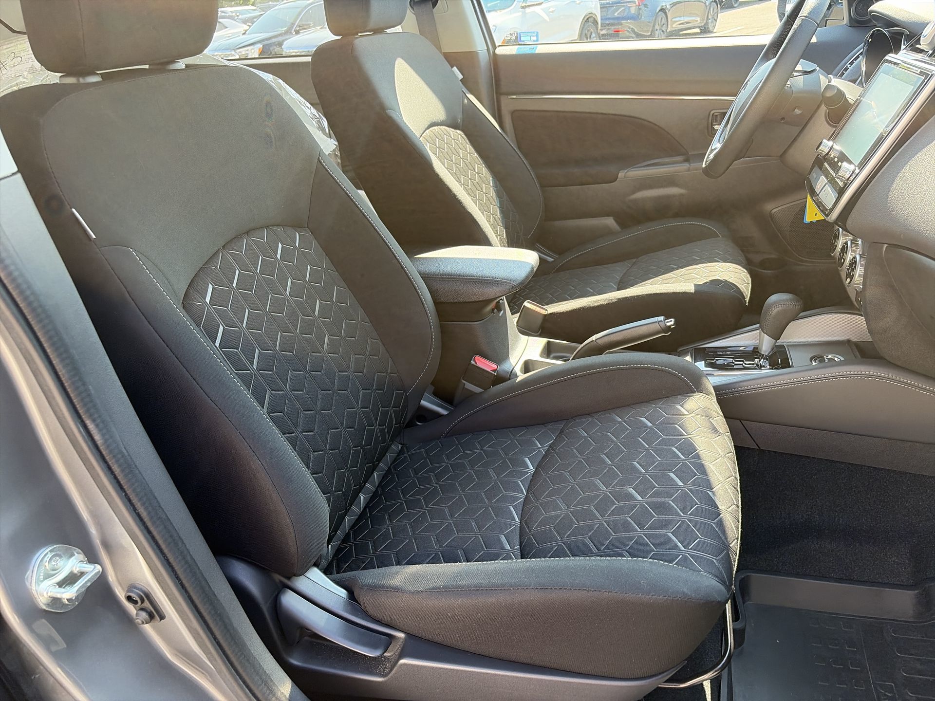 2024 Mitsubishi RVR
