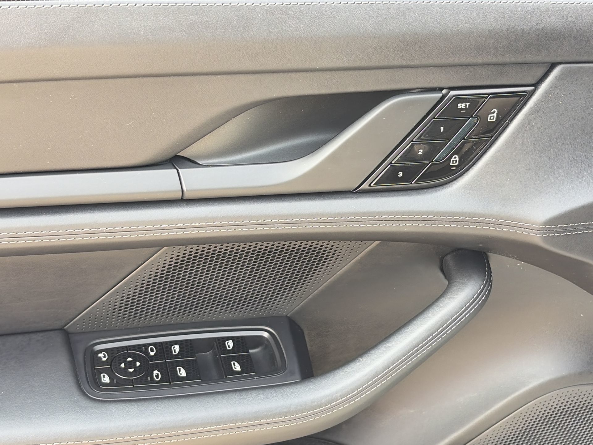 2020 Porsche Taycan