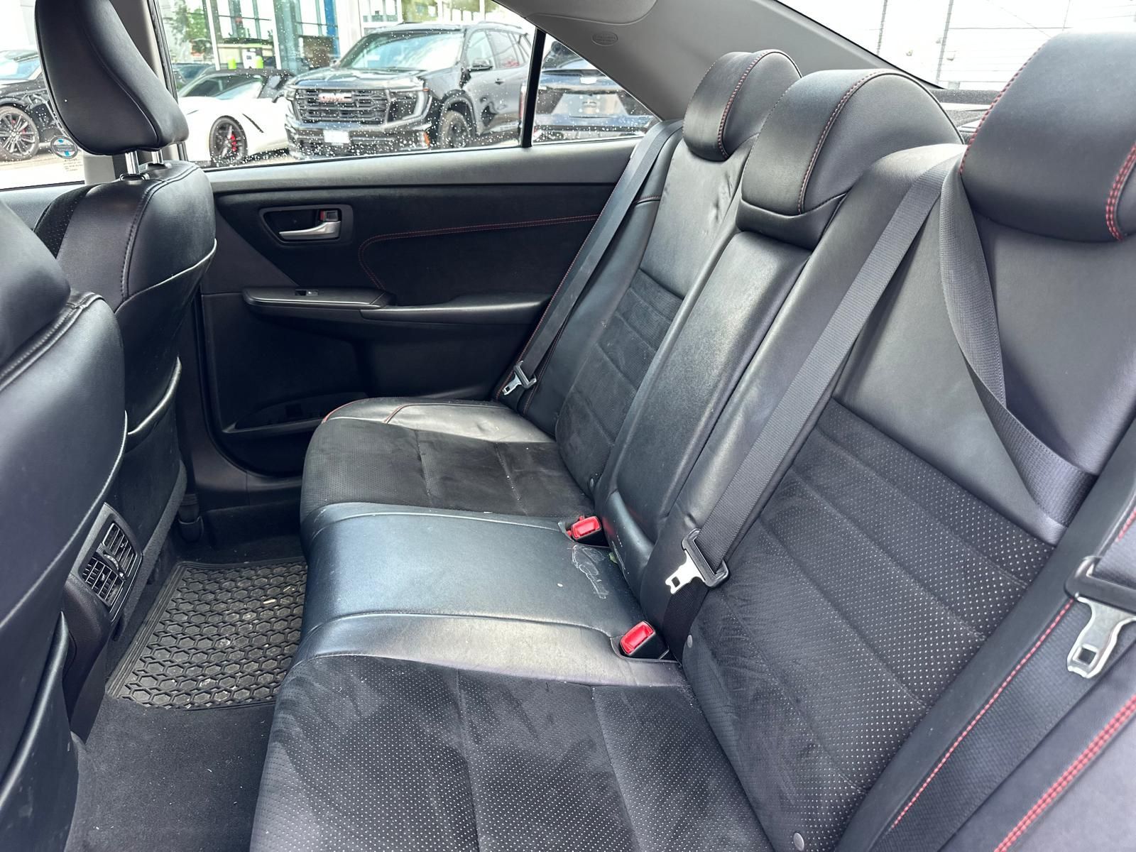 Toyota Camry  2015 à Brampton, Ontario