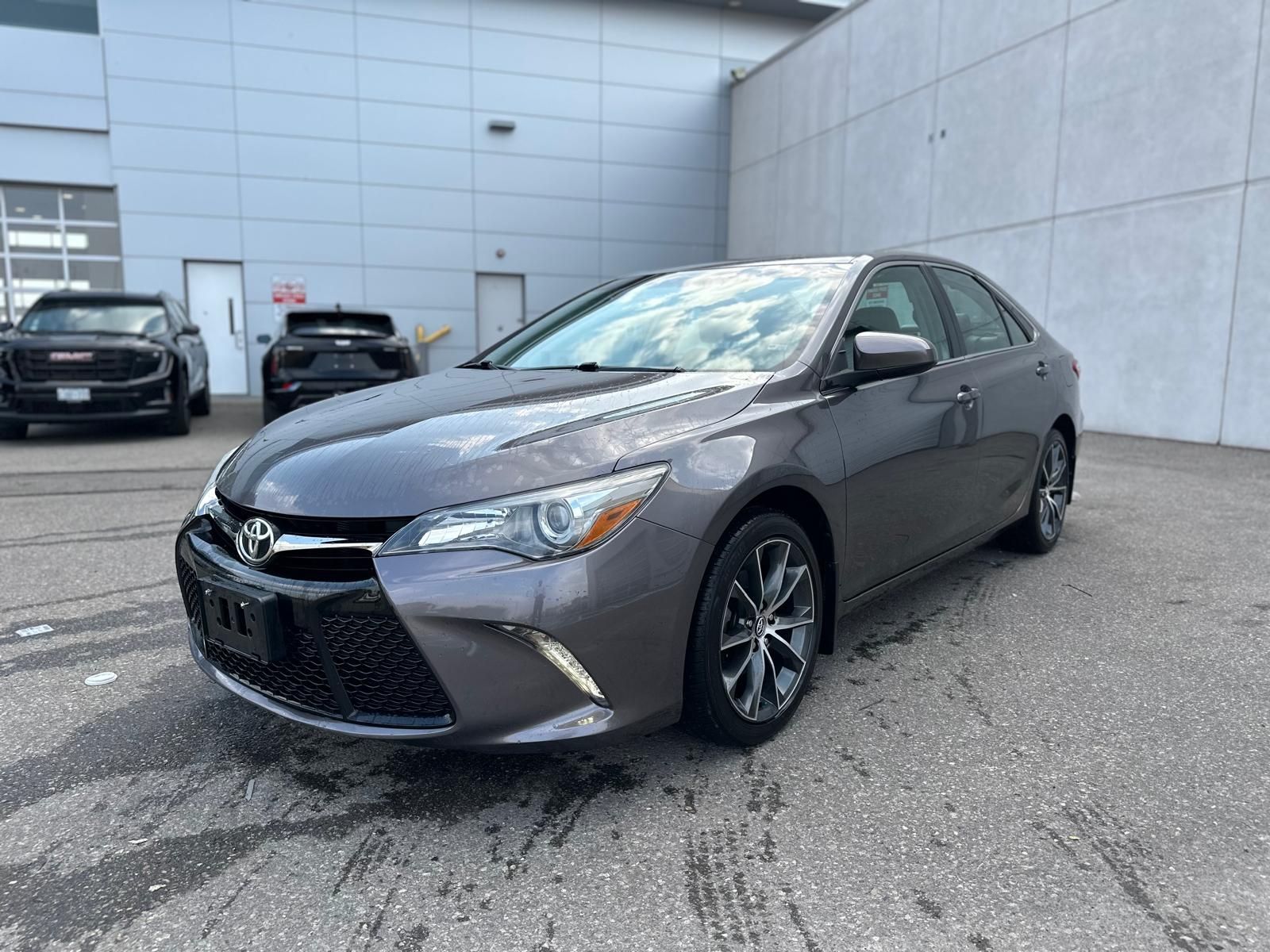 Toyota Camry  2015 à Brampton, Ontario