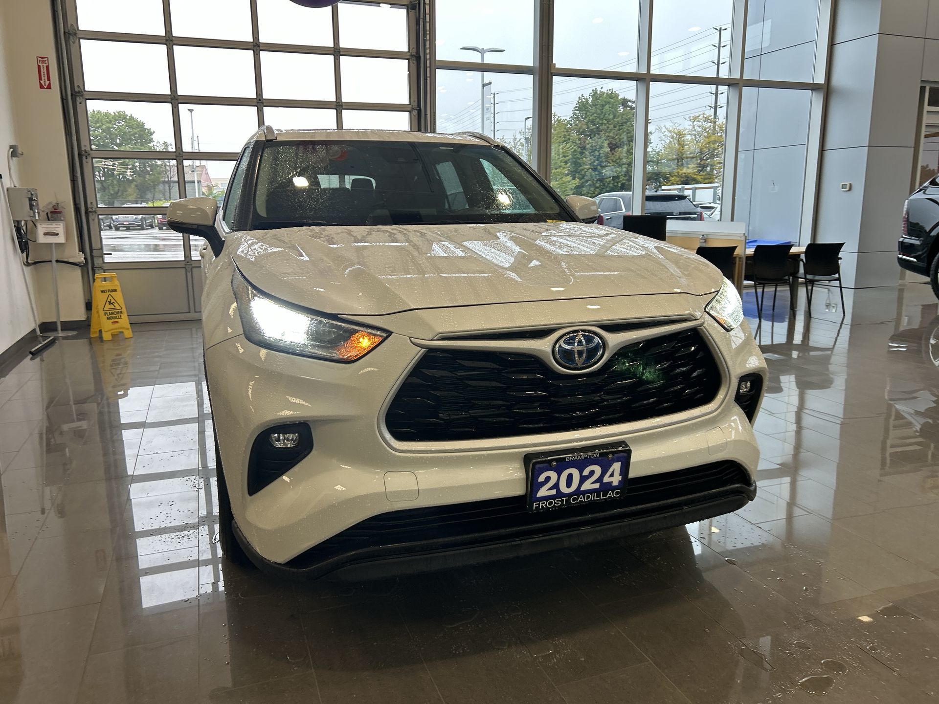 2024 Toyota Highlander in Brampton, Ontario