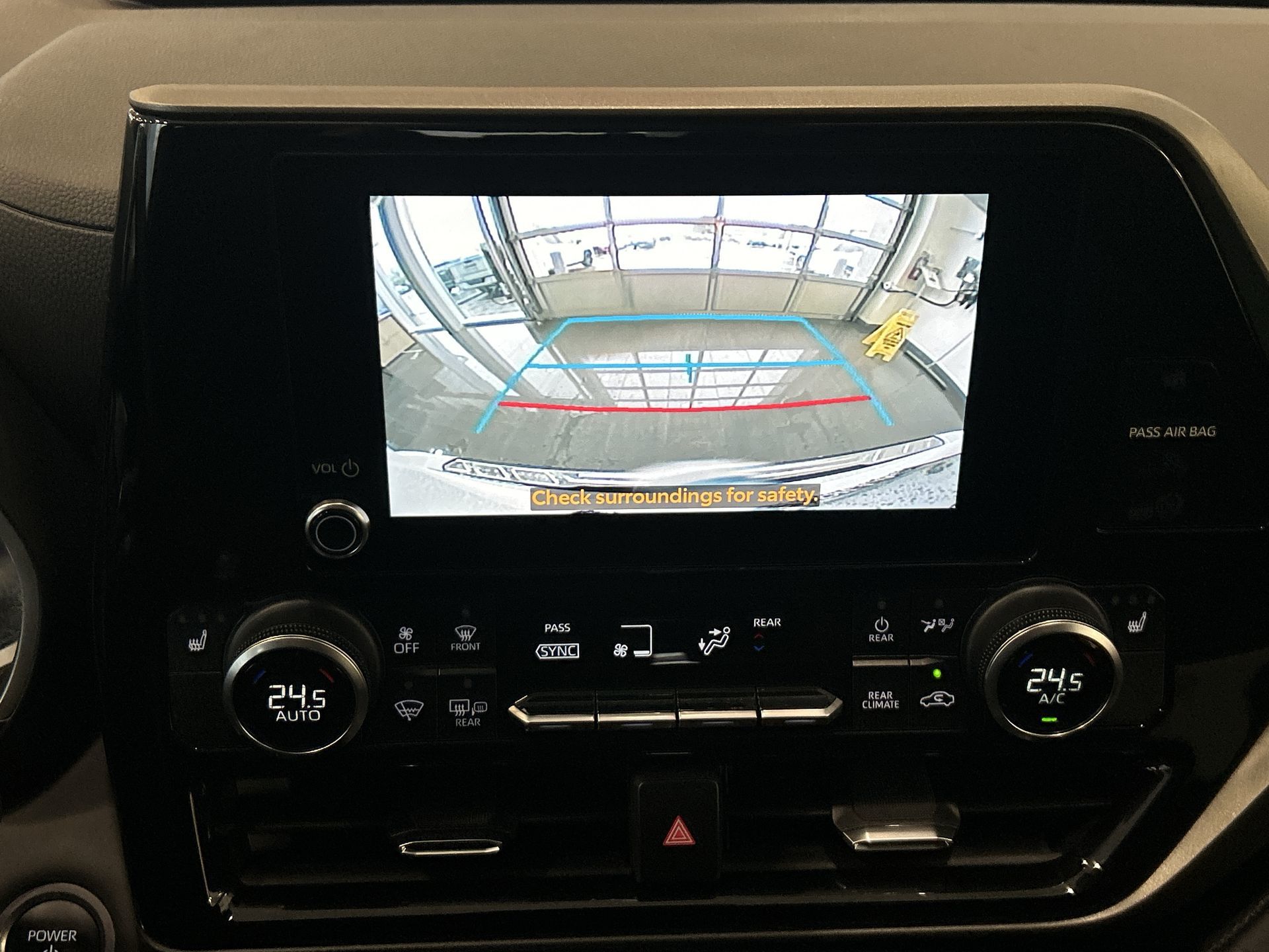 2024 Toyota Highlander in Brampton, Ontario