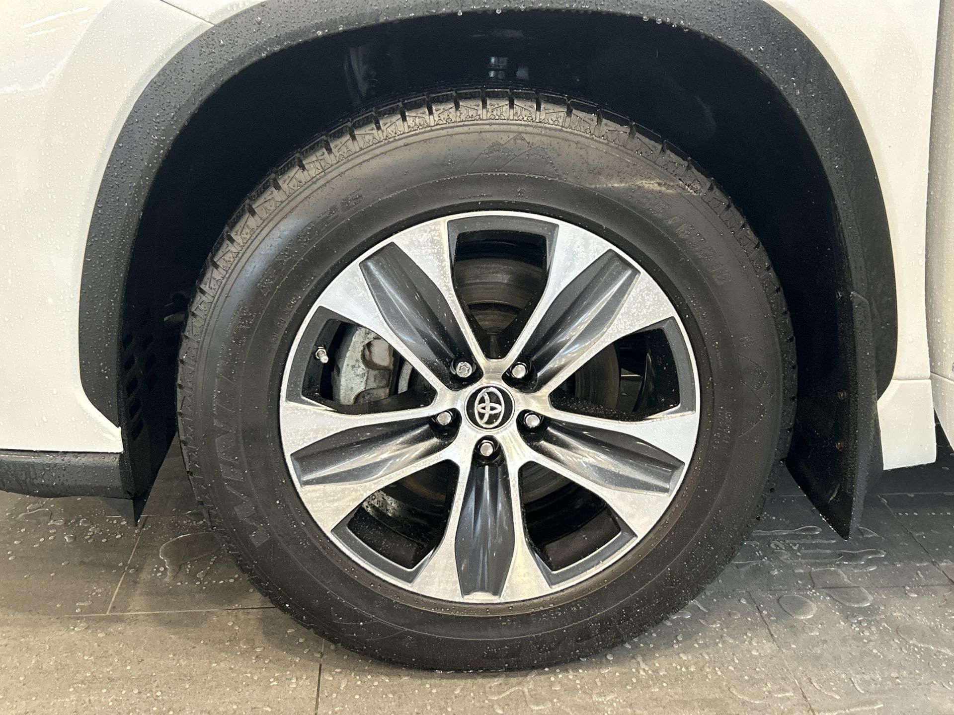 2024 Toyota Highlander in Brampton, Ontario