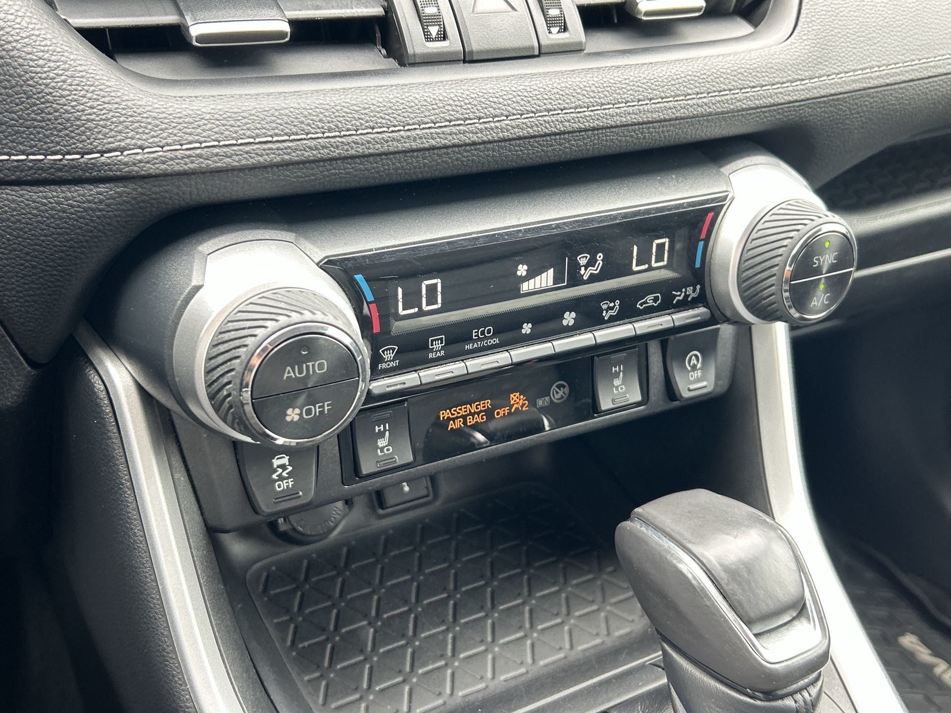 Toyota RAV4  2021 à Brampton, Ontario