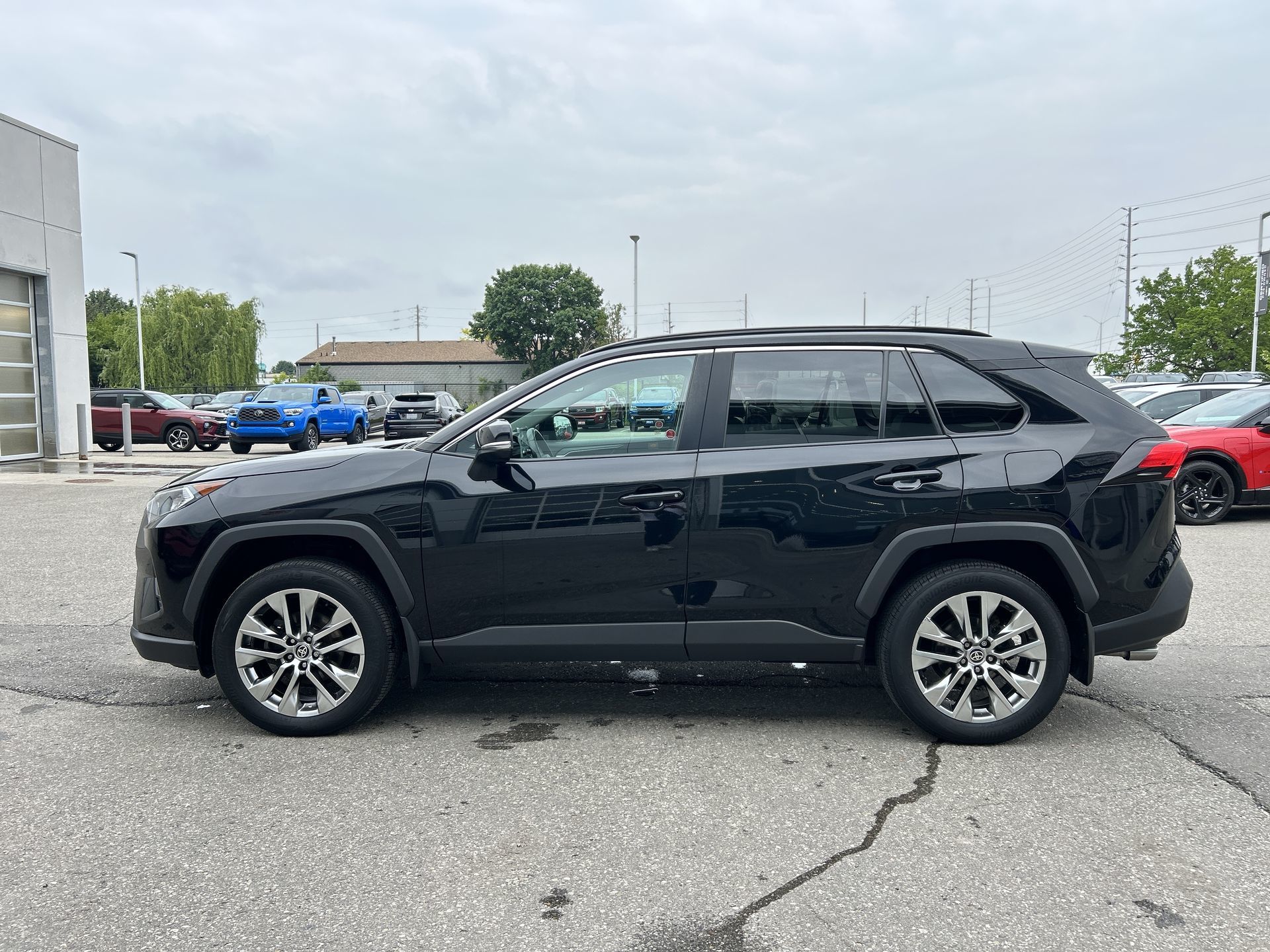 Toyota RAV4  2021 à Brampton, Ontario