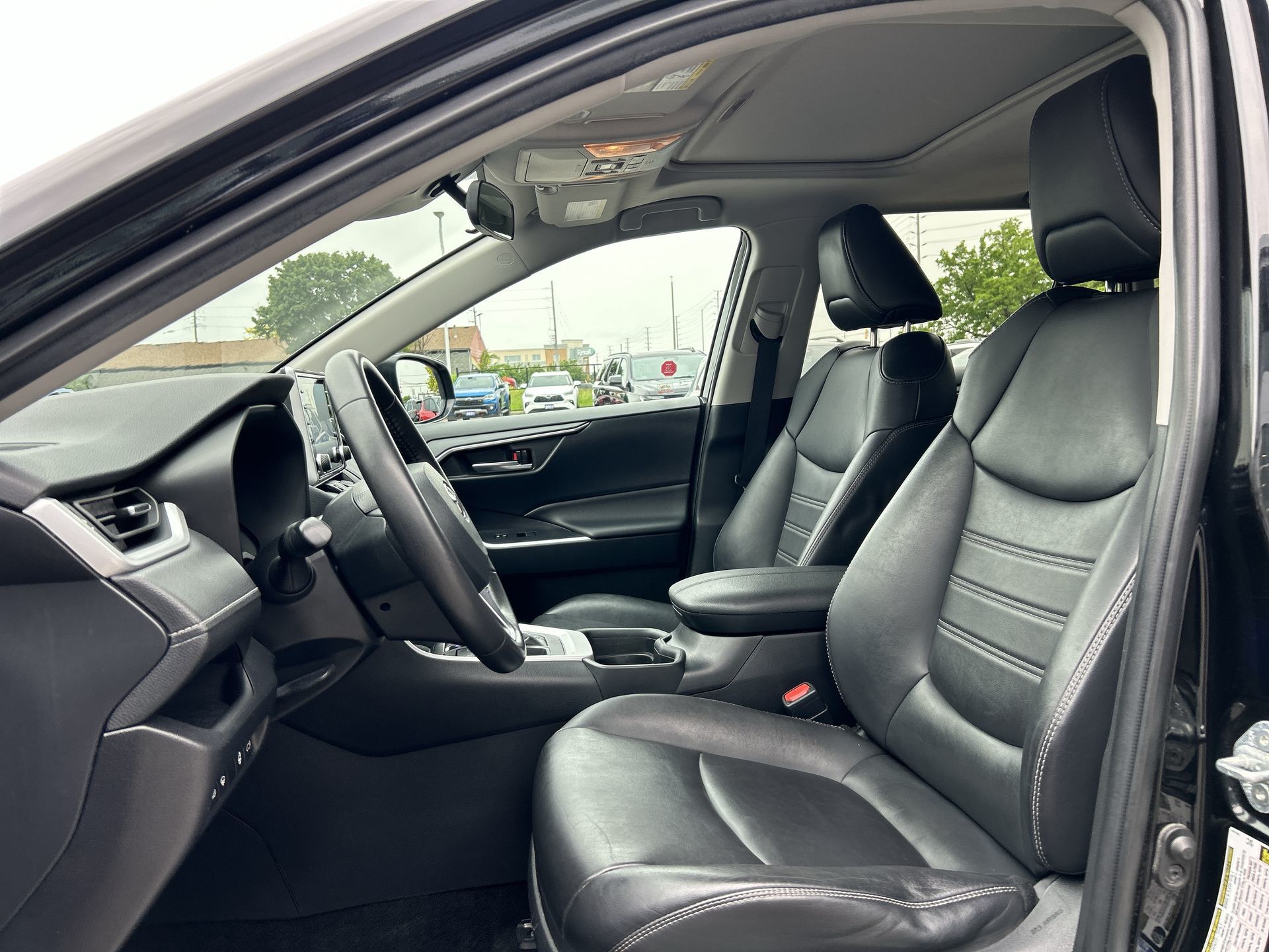 Toyota RAV4  2021 à Brampton, Ontario