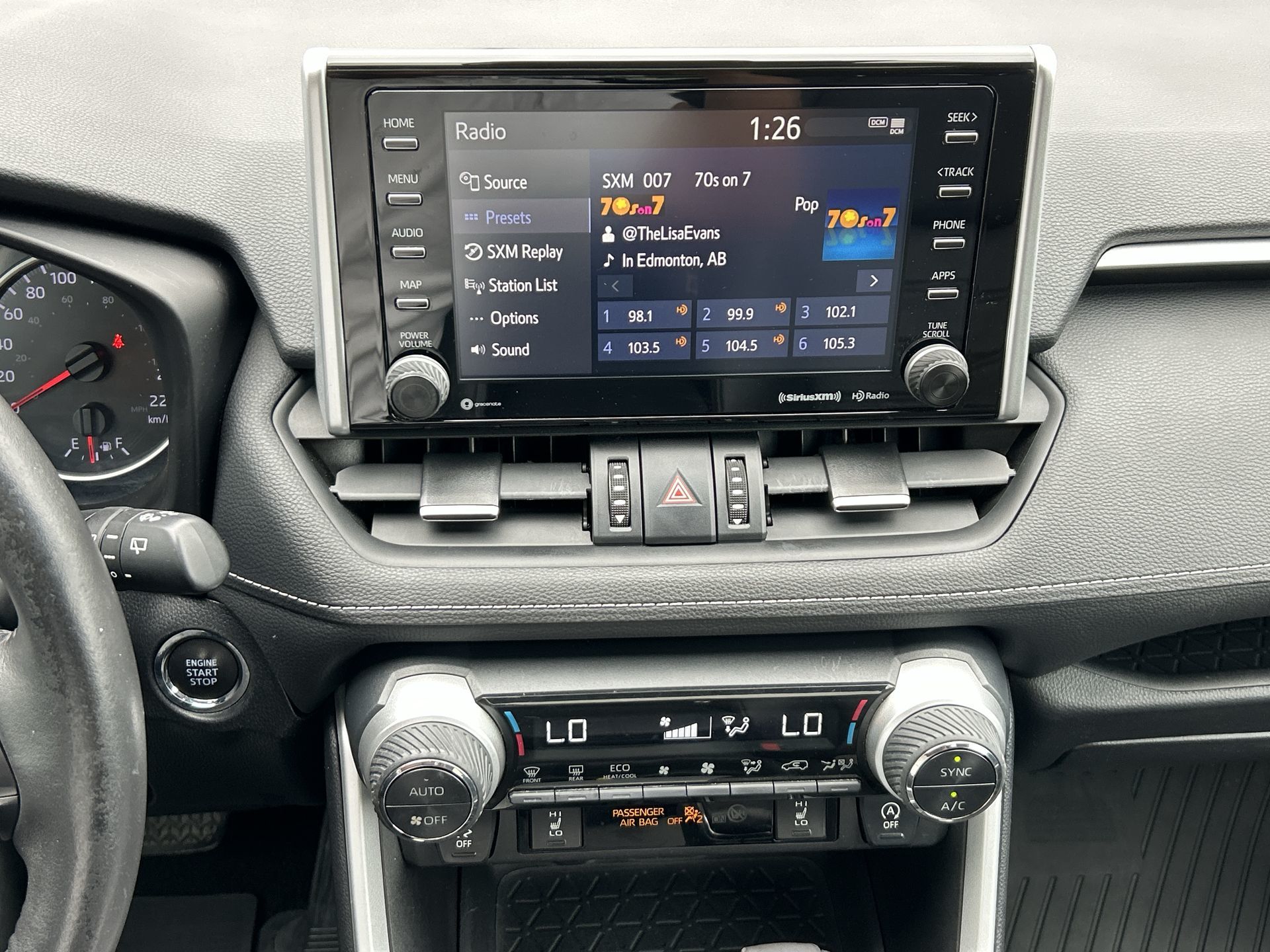 Toyota RAV4  2021 à Brampton, Ontario