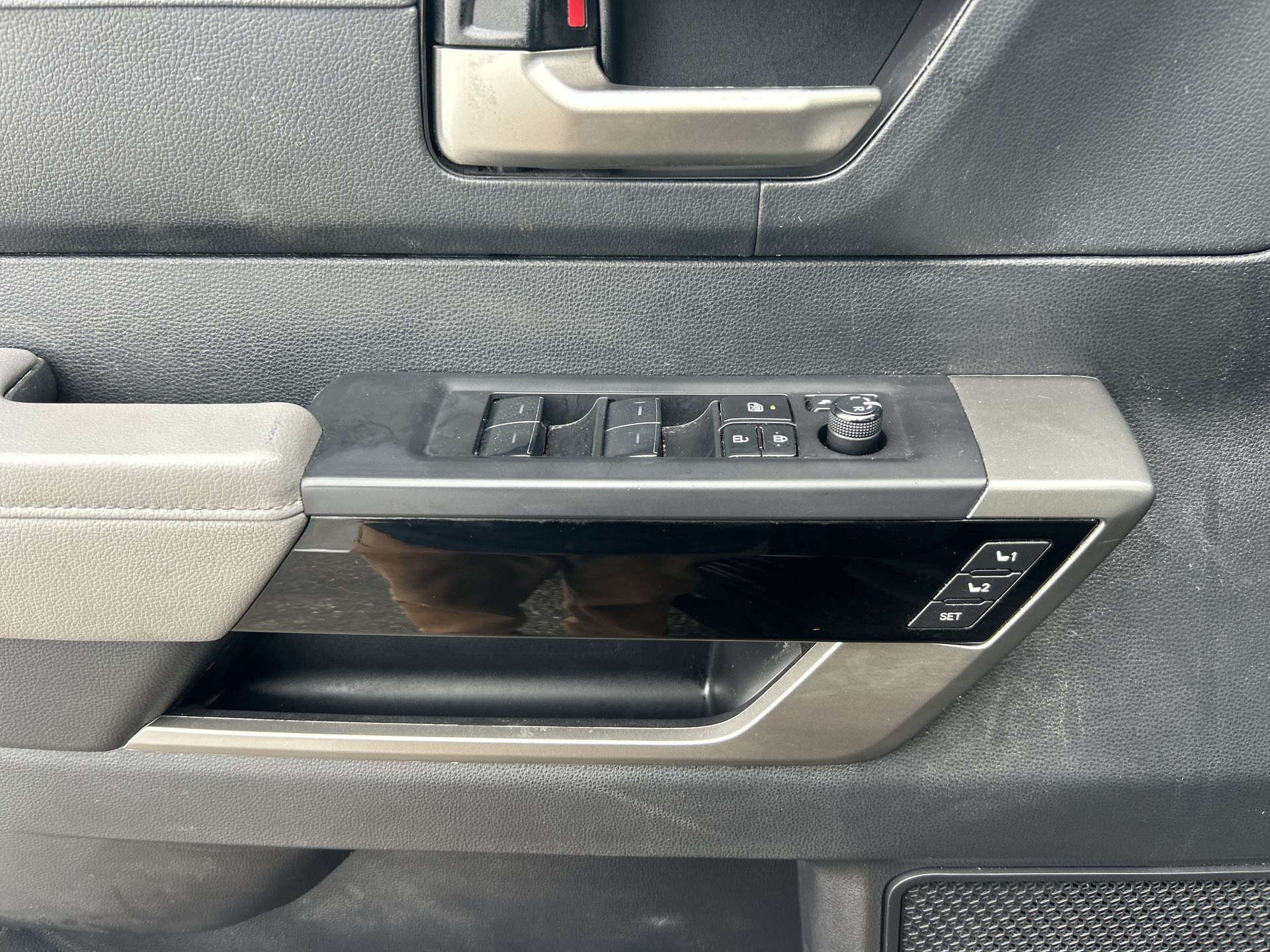 2023 Toyota Tundra Hybrid