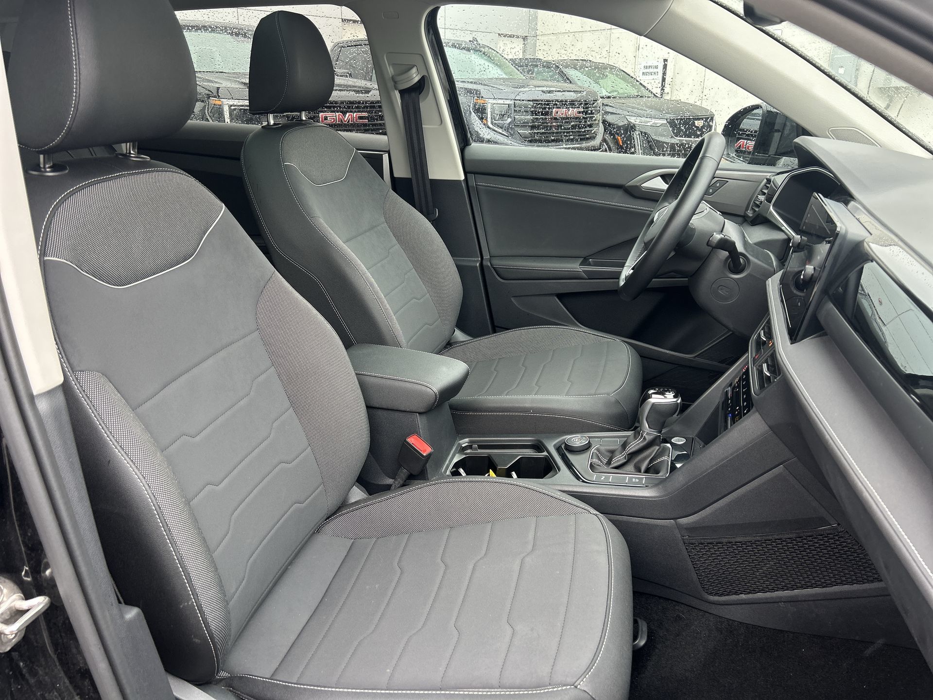 2025 Volkswagen Taos
