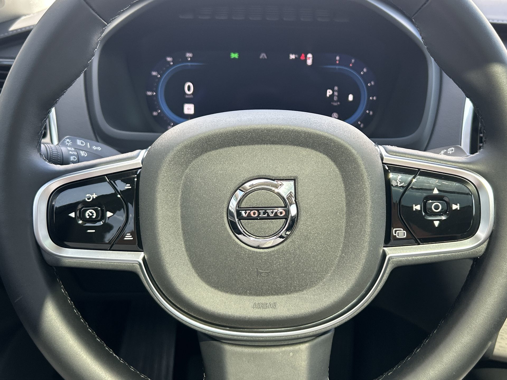 2025 Volvo XC90 in Brampton, Ontario