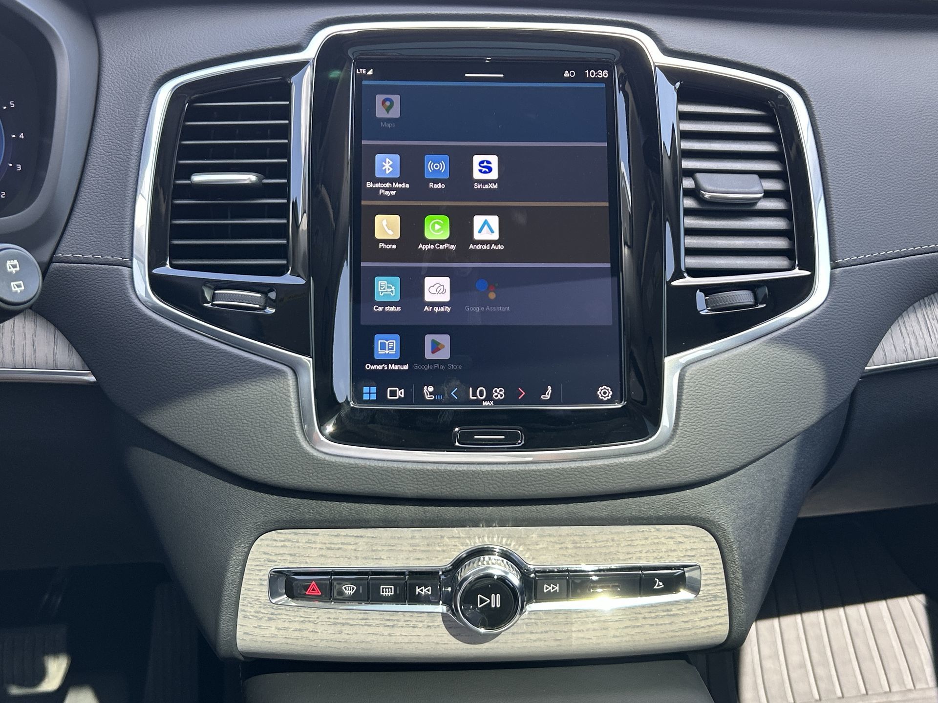 2025 Volvo XC90 in Brampton, Ontario