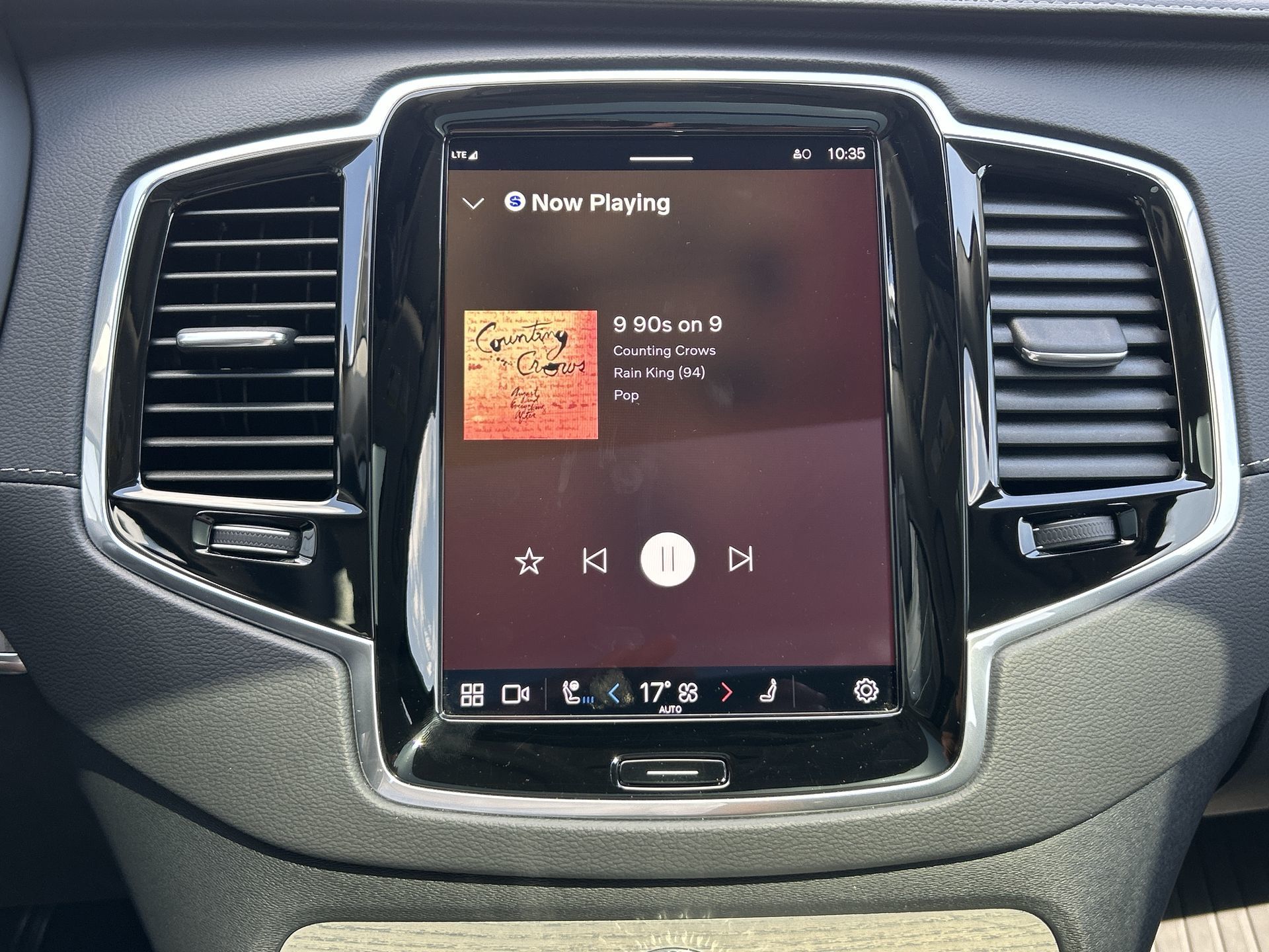 2025 Volvo XC90 in Brampton, Ontario