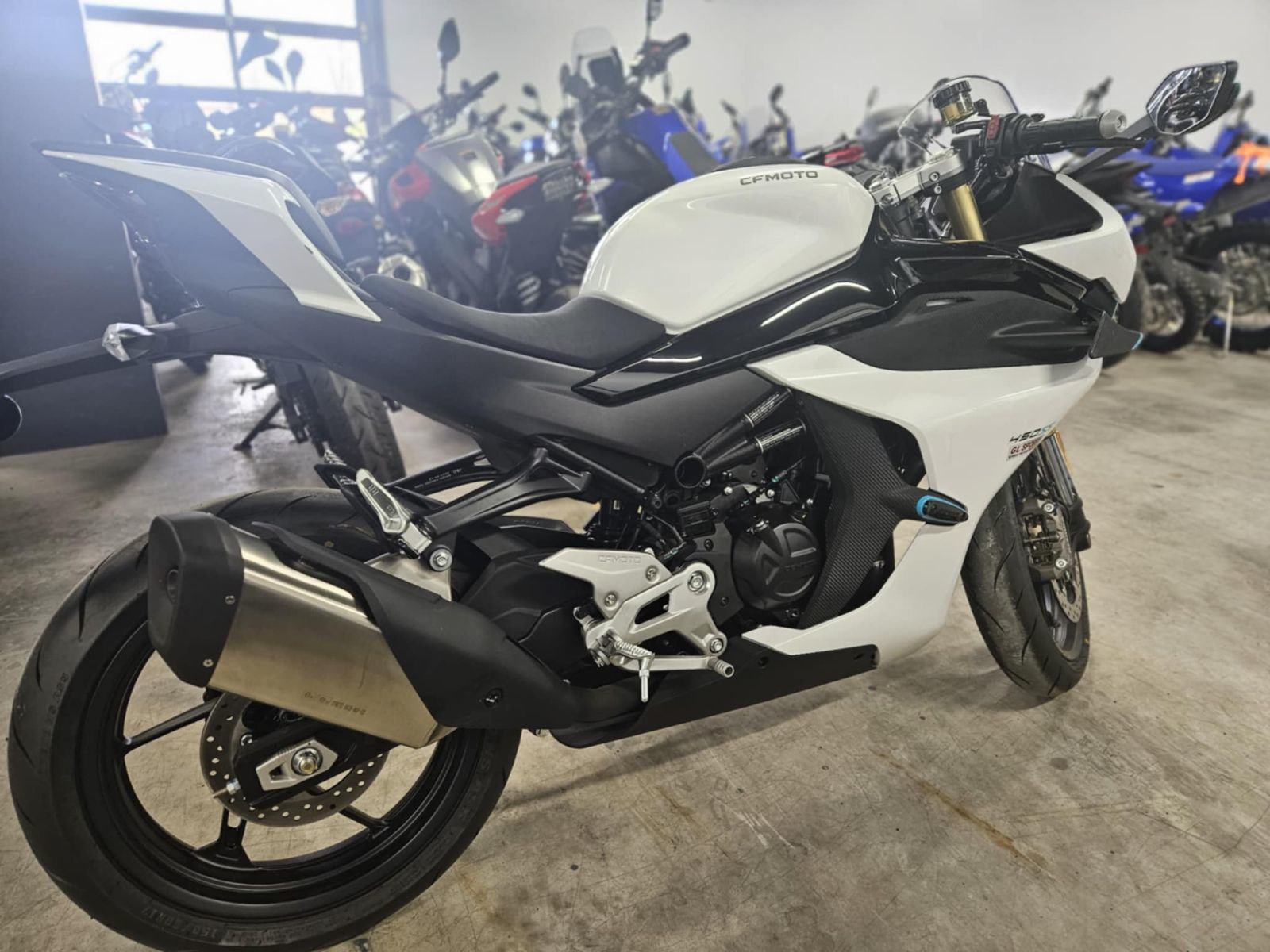 CFMOTO 300 SS  2024