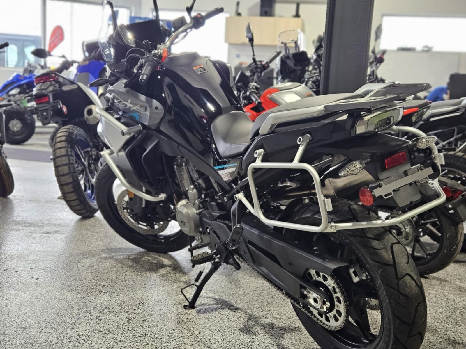 CFMOTO IBEX 800 SPORT  2024