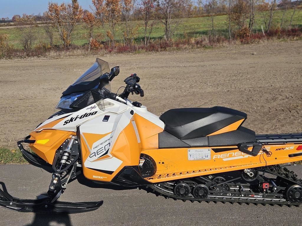 Ski-Doo RENEGADE 1200  2017