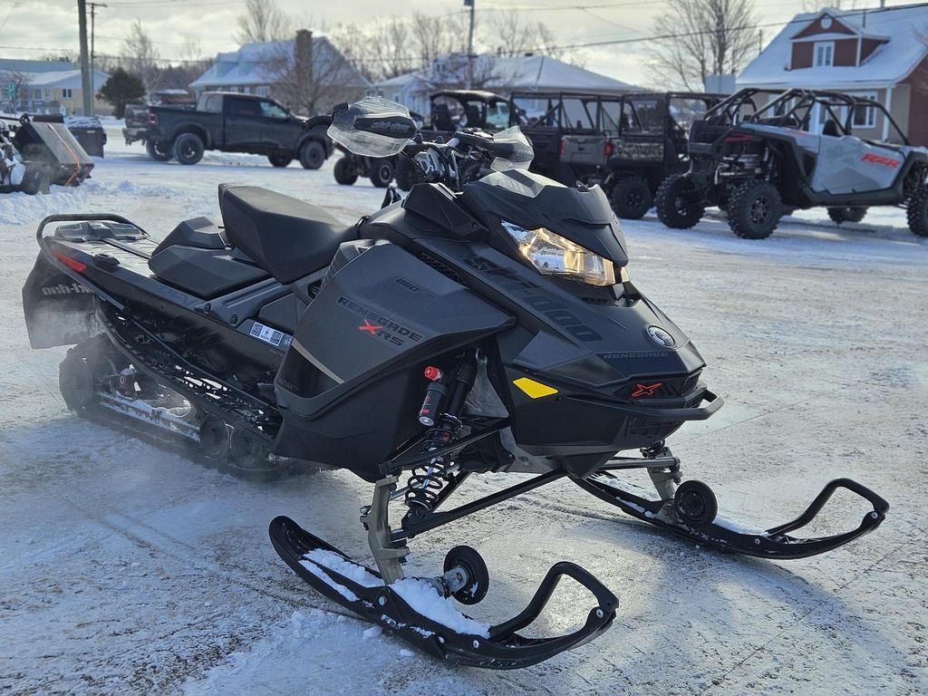 2020 Ski-Doo RENEGADE XRS 850