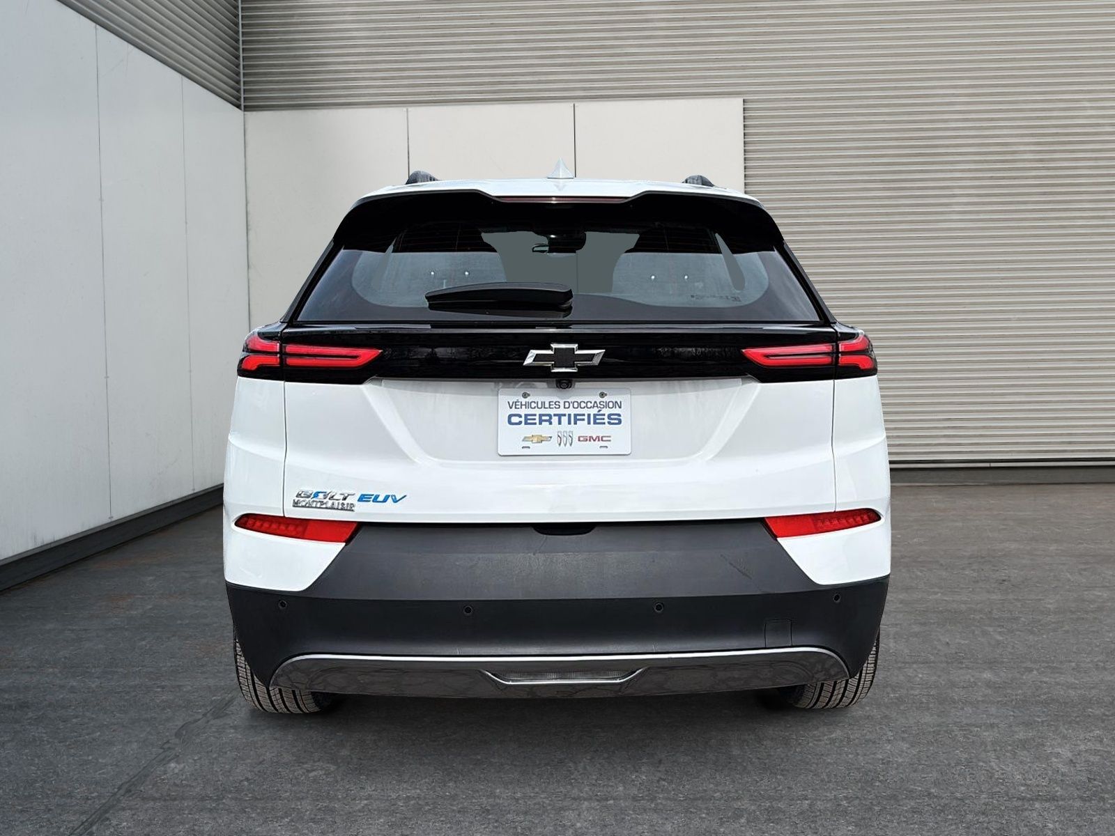 Photo 2023 Chevrolet Bolt EUV LT #3