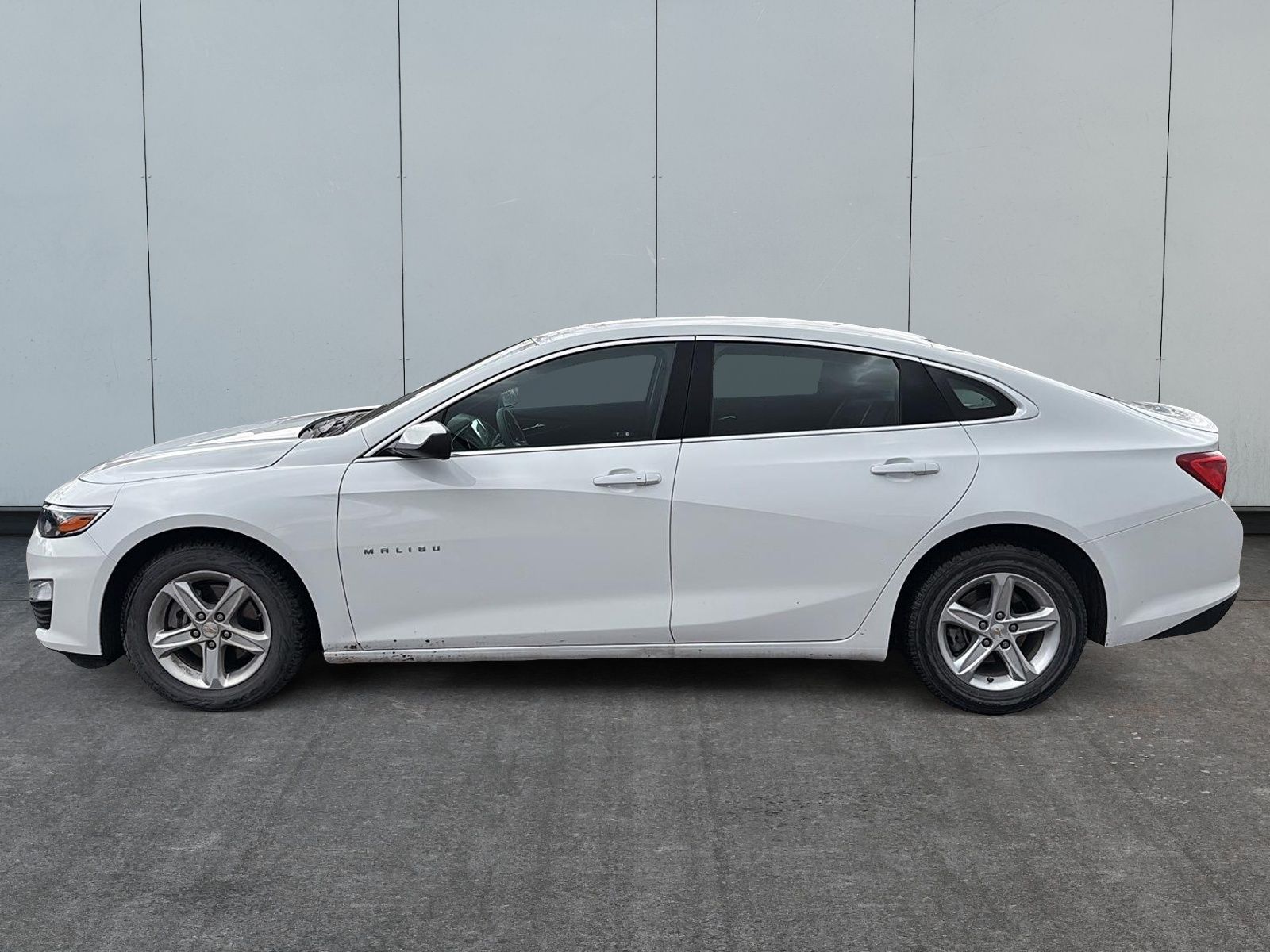 Photo 2024 Chevrolet Malibu LS #5