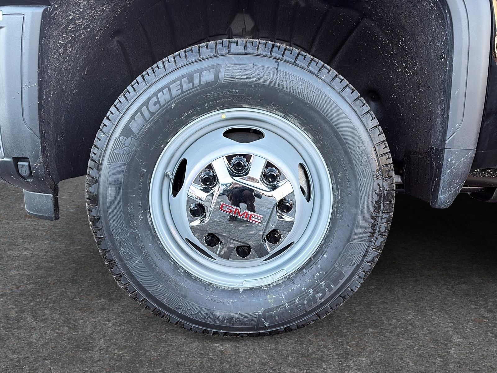 Photo 2026 GMC Sierra 3500 HD SLE DRW #6