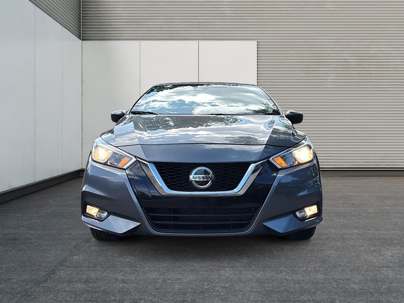 Photo 2022 Nissan Versa S #2