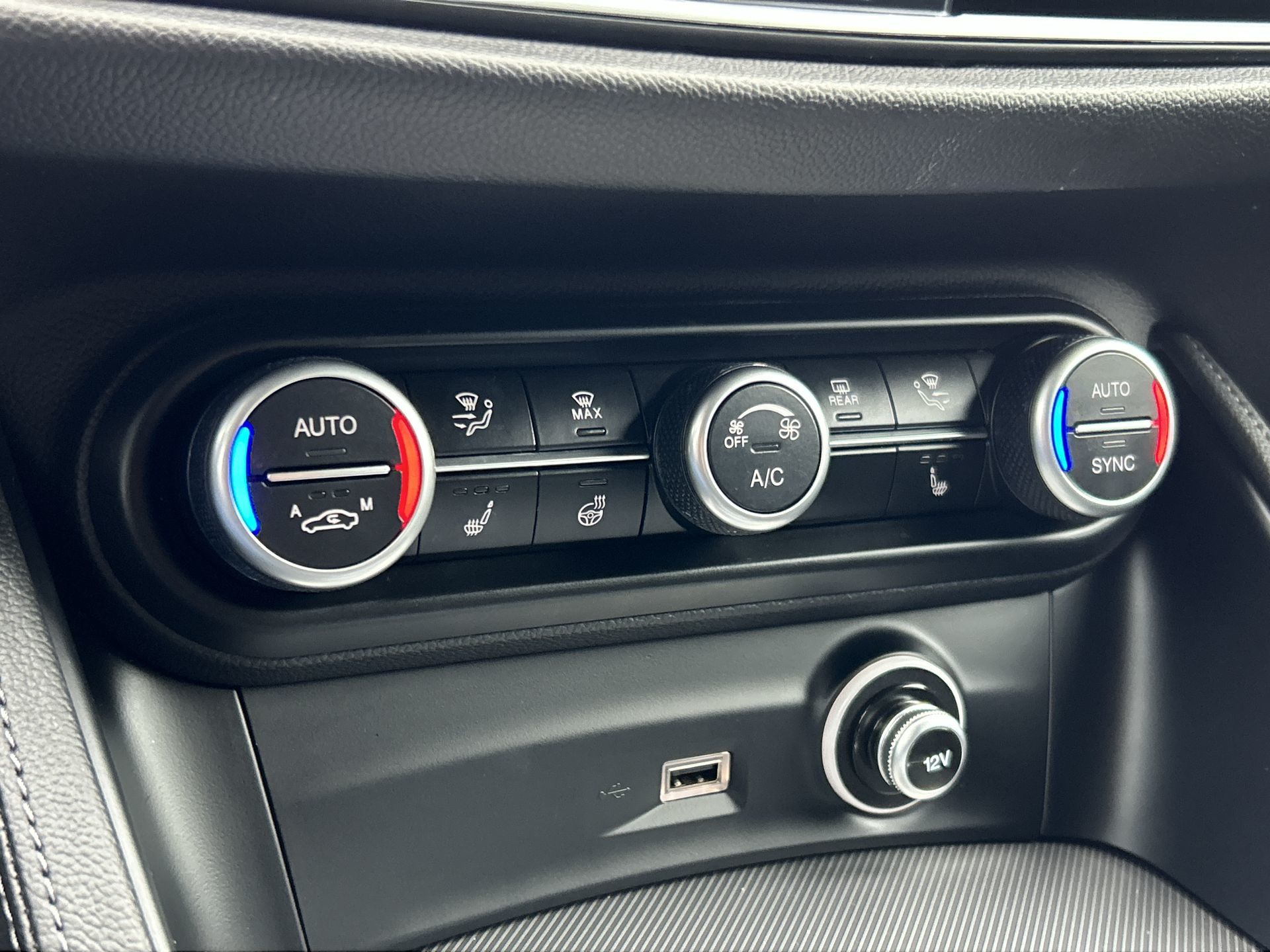 Alfa Romeo Stelvio  2022 à Vancouver, Colombie-Britannique