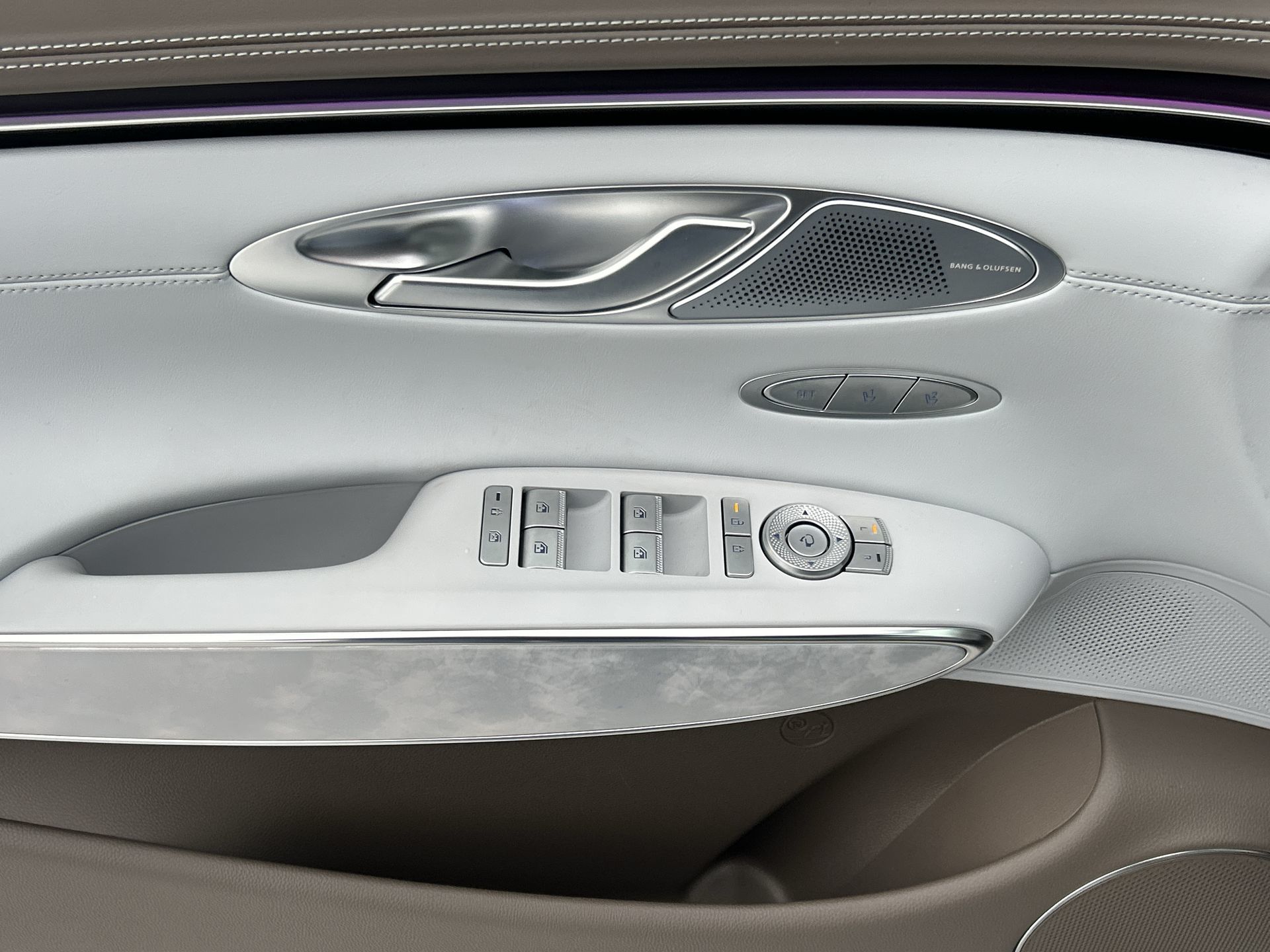 2026 GENESIS Electrified GV70