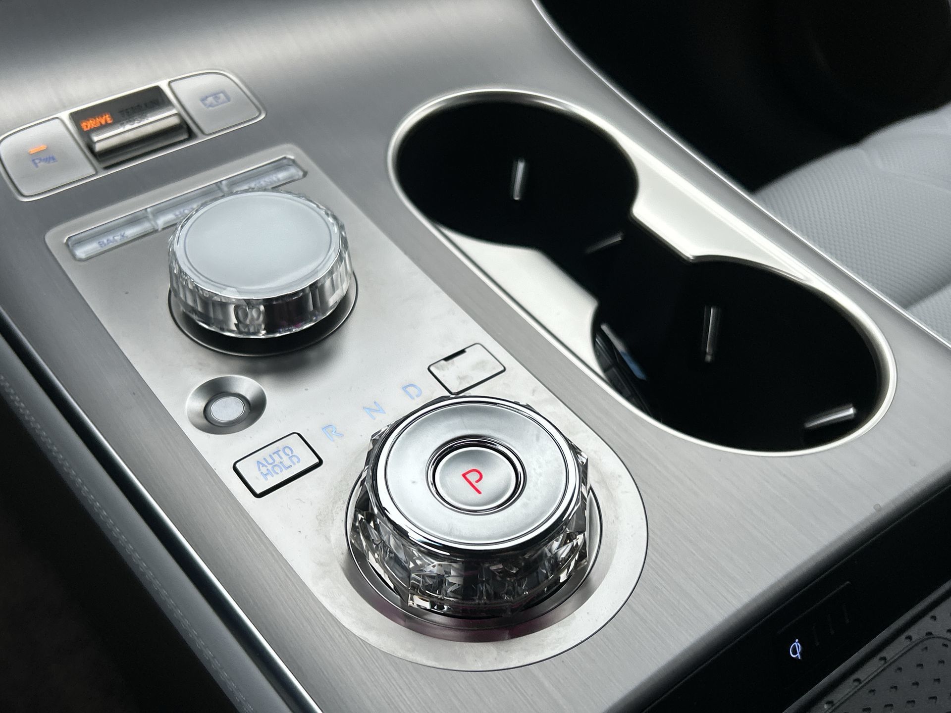 2026 GENESIS Electrified GV70