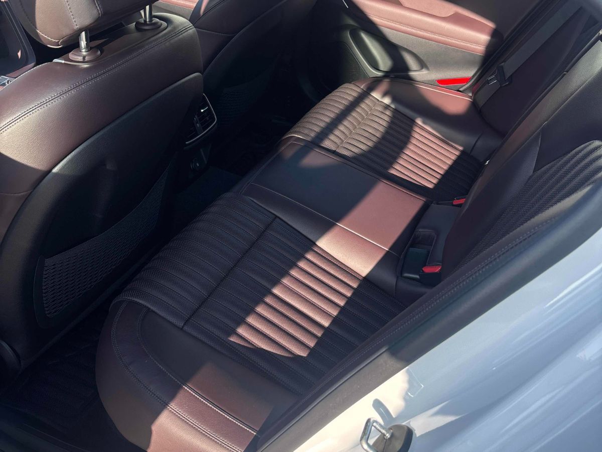 2022 GENESIS G70
