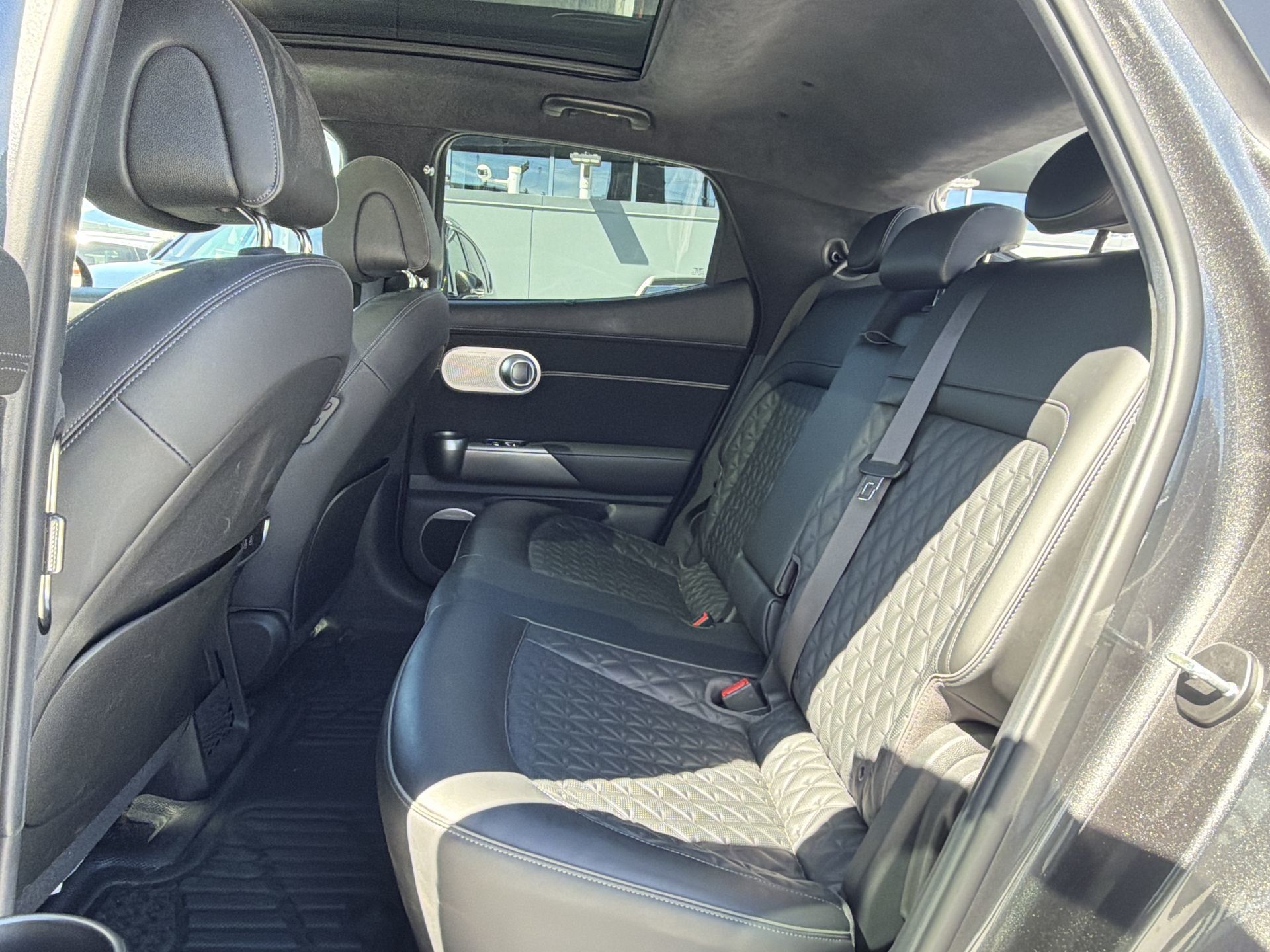2023 GENESIS GV60