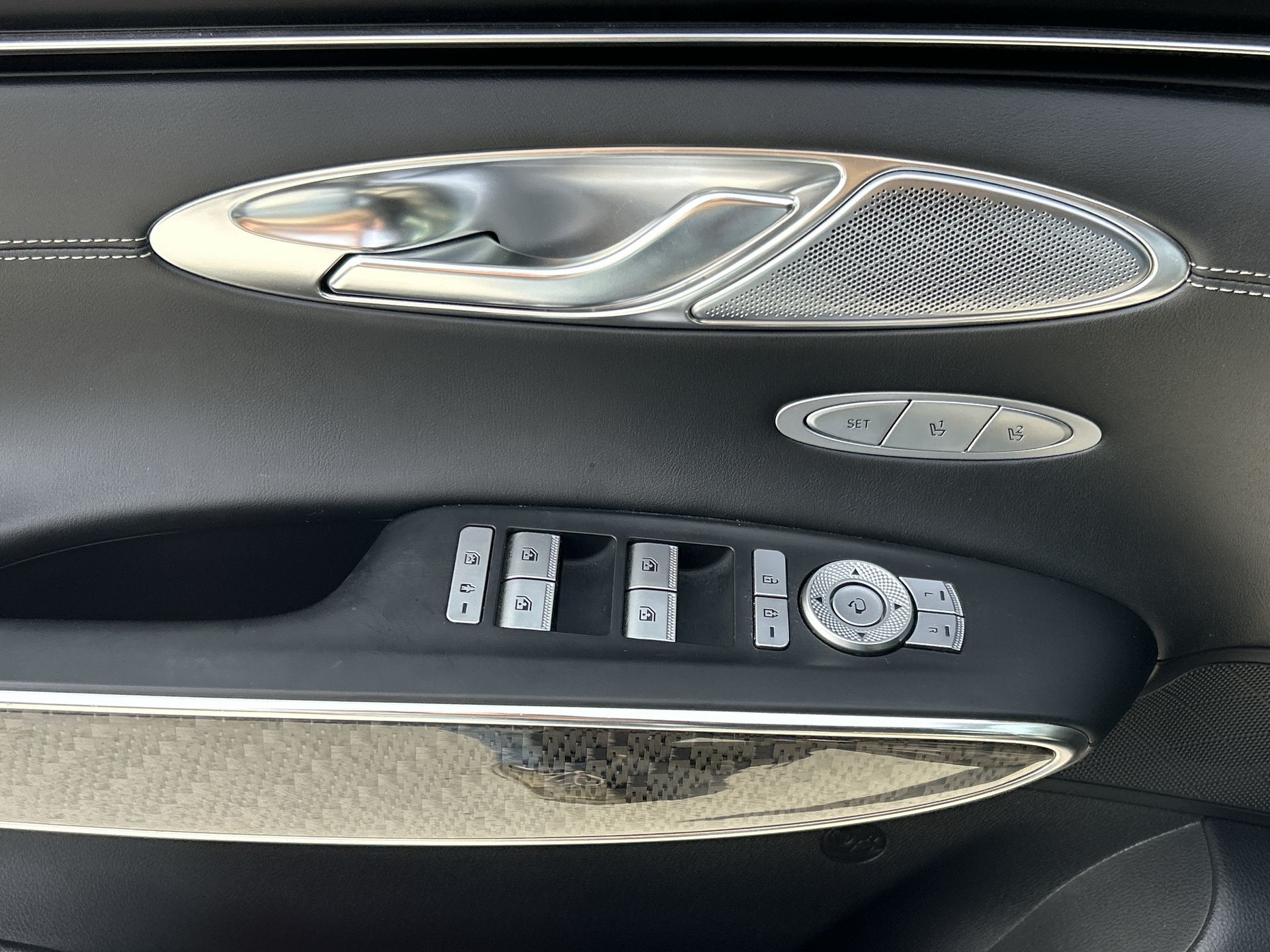 GENESIS GV70  2023 à Vancouver, Colombie-Britannique