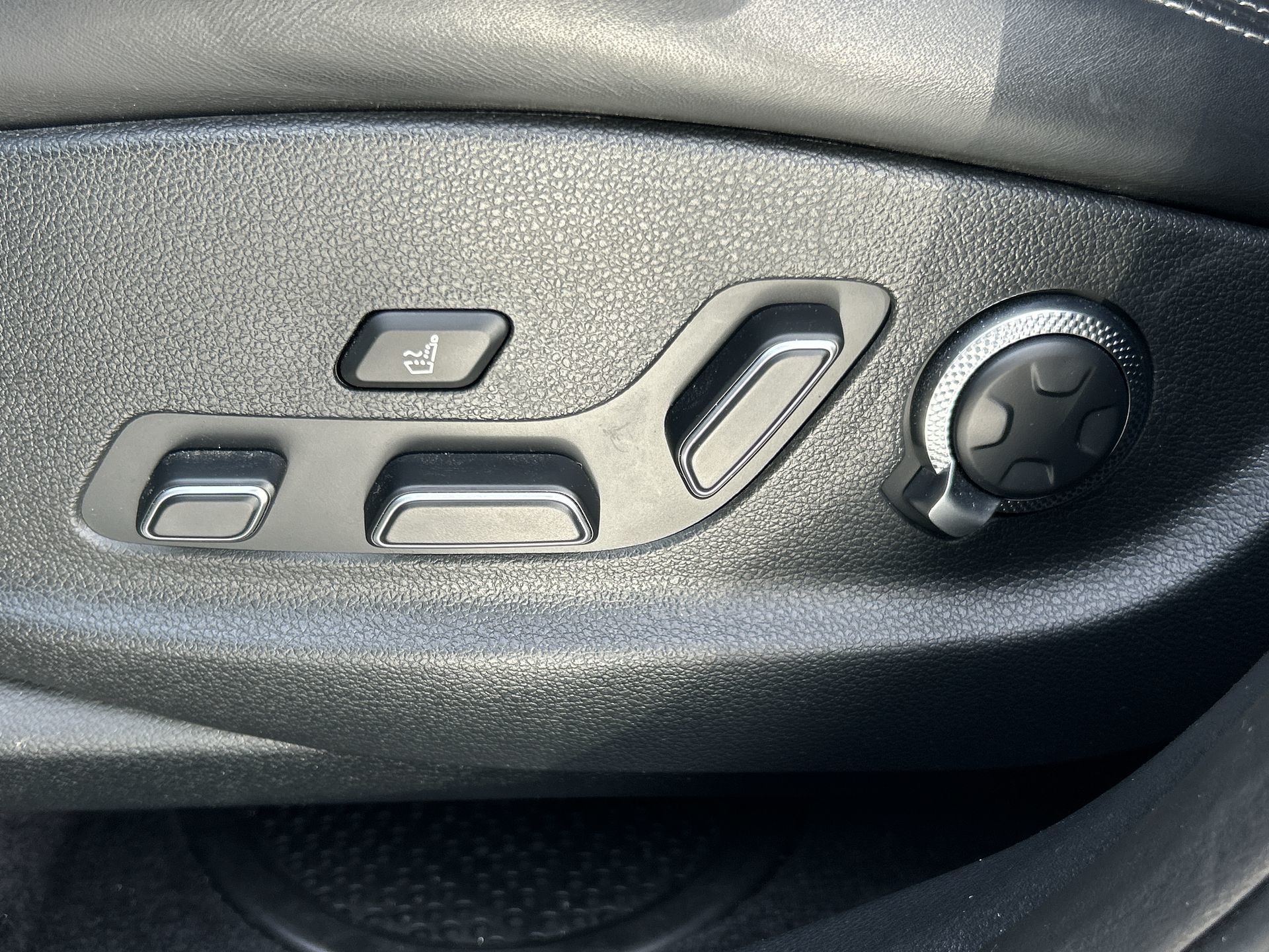 GENESIS GV70  2023 à Vancouver, Colombie-Britannique