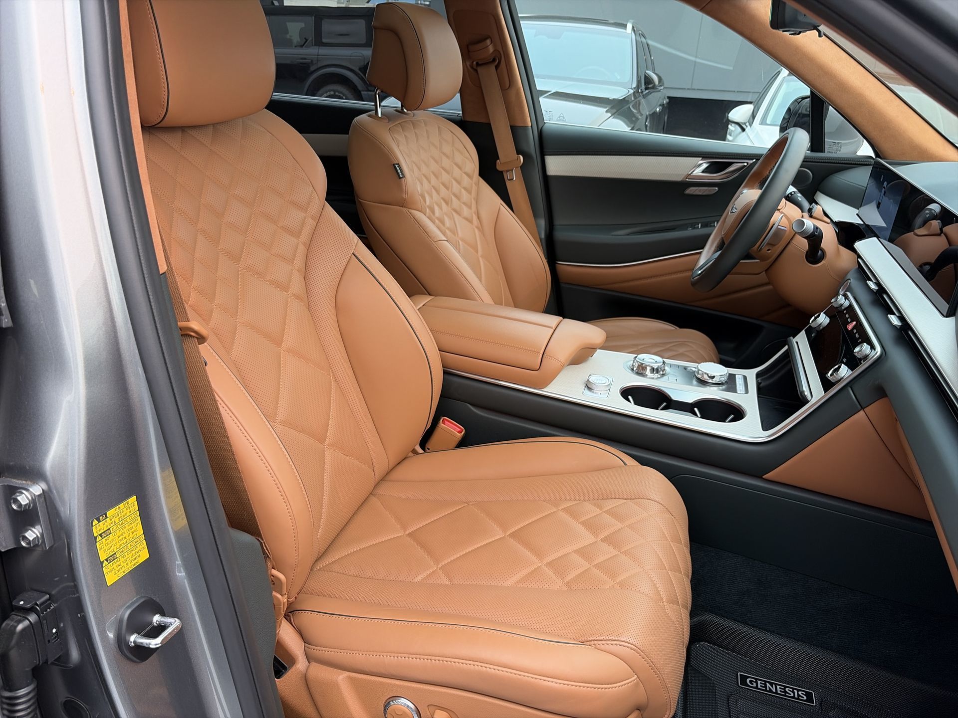 2025 GENESIS GV80