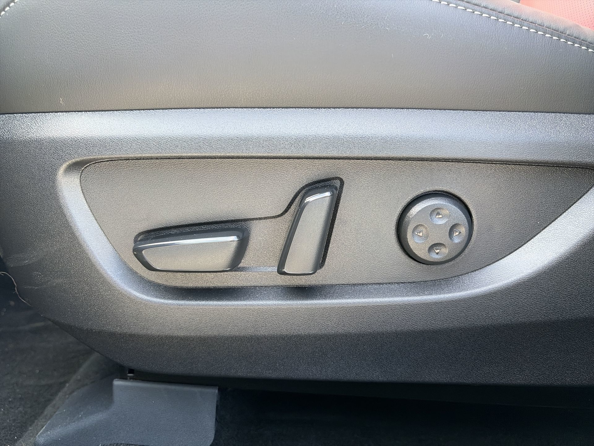 2025  QX50