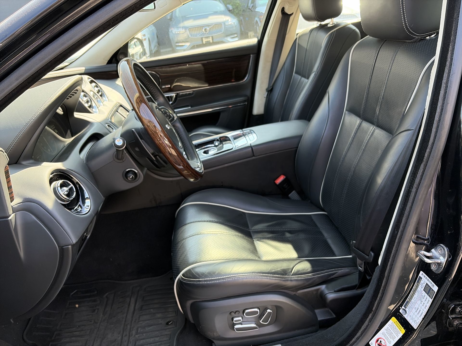 2014 Jaguar XJ