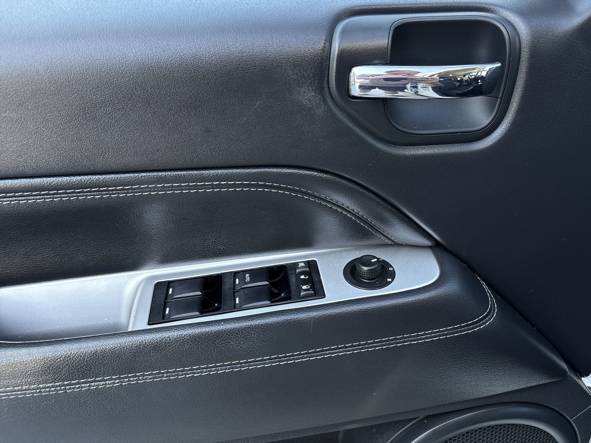 2014  Compass