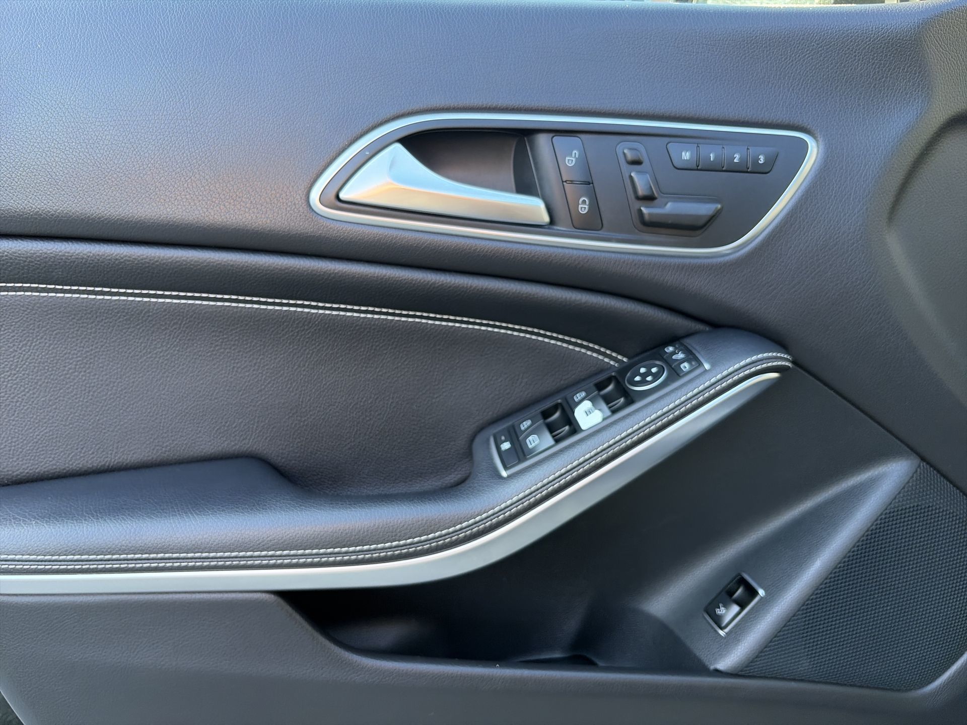 2016 Mercedes-Benz CLA